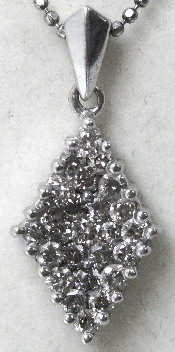美品 K18WG 18金ホワイトゴールド パヴェダイヤ 1.00ct - メルカリ