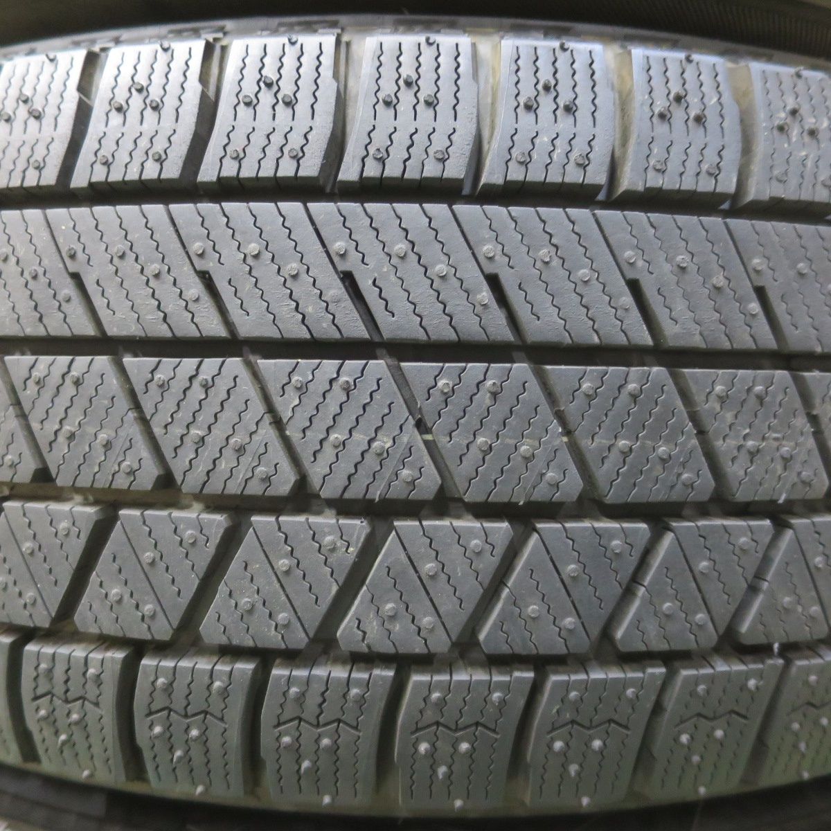バリ溝！23年！キレイ！ほぼ10分☆スタッドレス 185/55R16