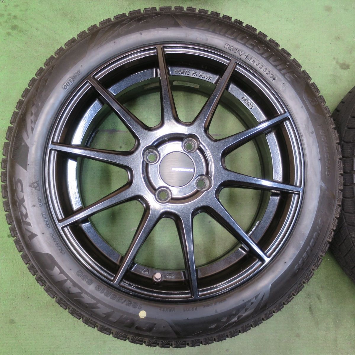バリ溝！23年！キレイ！ほぼ10分☆スタッドレス 185/55R16 