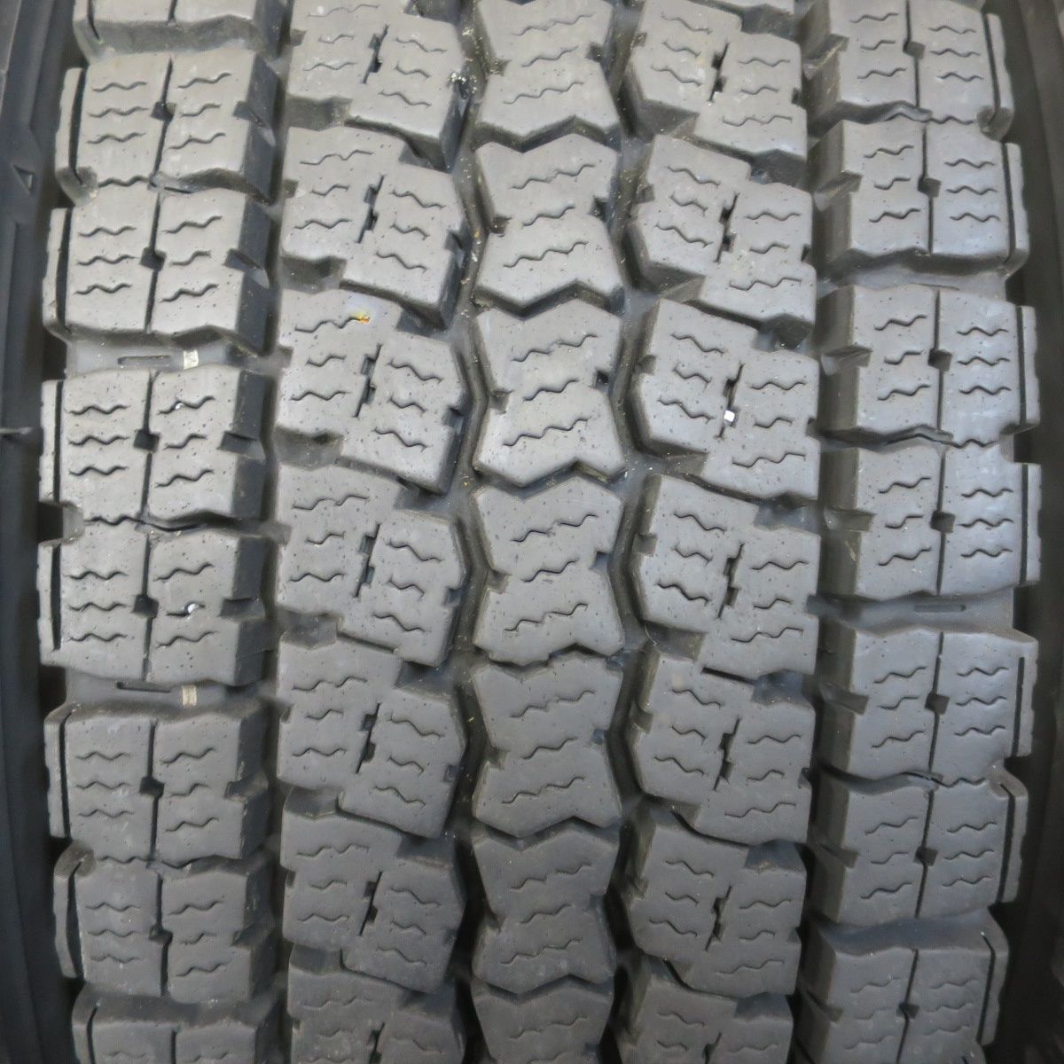 245/70R19.5☆TOYO M919スタッドレス4本 M 【公式通販】