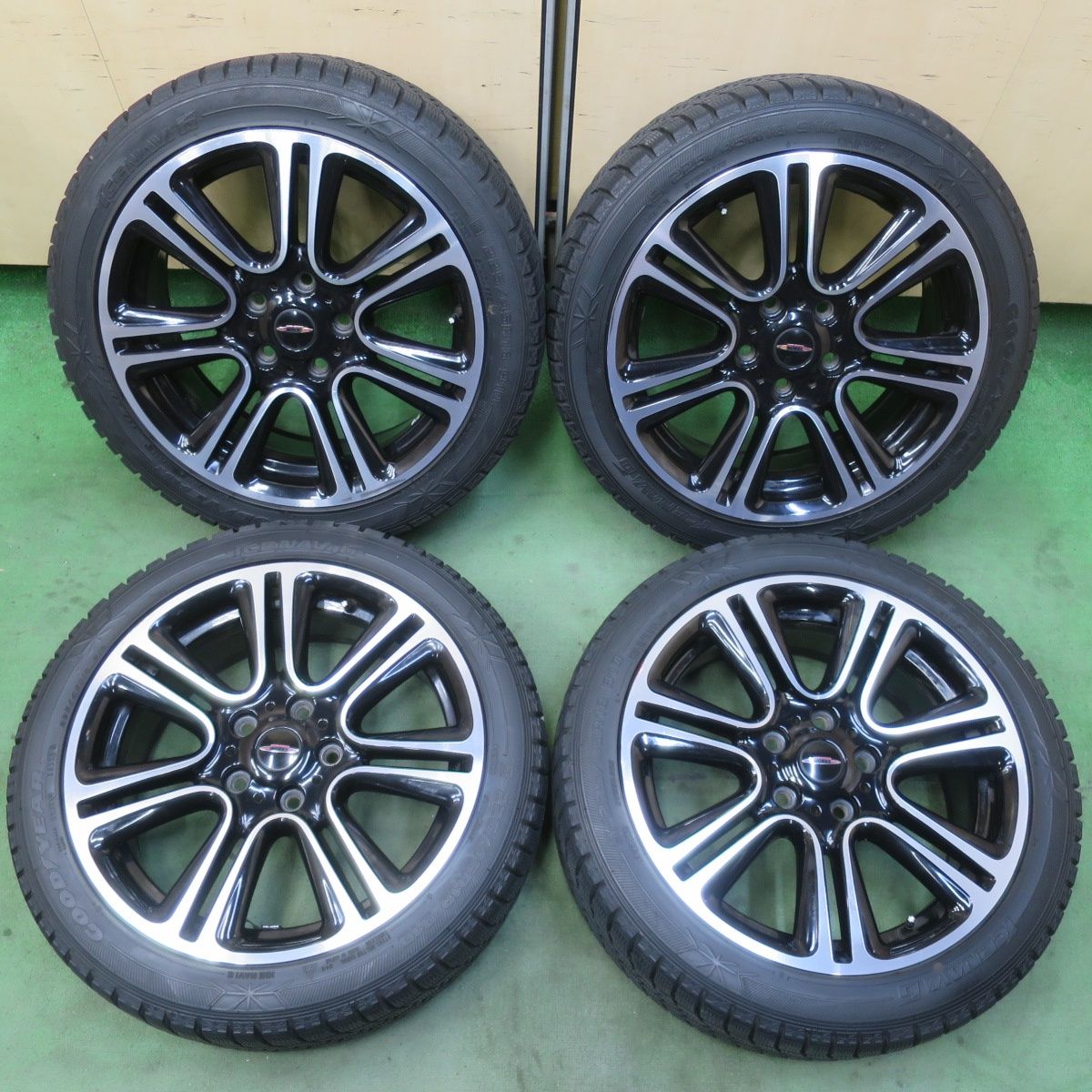 バリ溝！9分☆MINI ミニ R60 クロス オーバー 純正 JCW 225/45R18 
