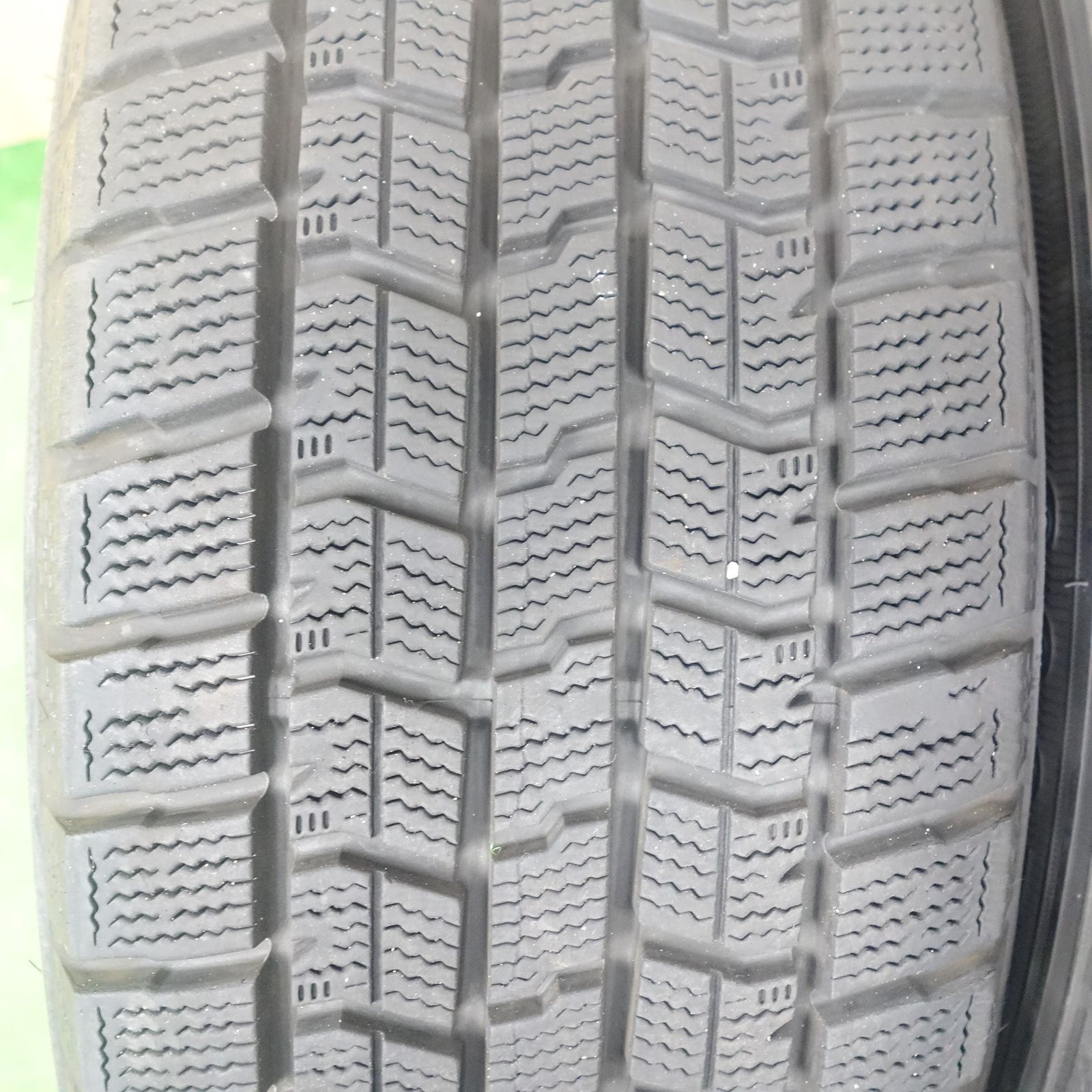 グッドイヤー 205⁄55R16 NAVI バリ溝 スタッドレス ICE バリ溝！22年 