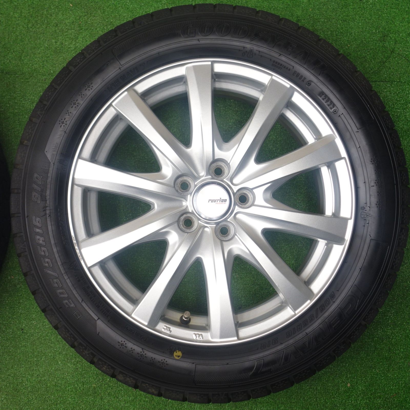 グッドイヤー 205⁄55R16 NAVI バリ溝 スタッドレス ICE バリ溝！22年 