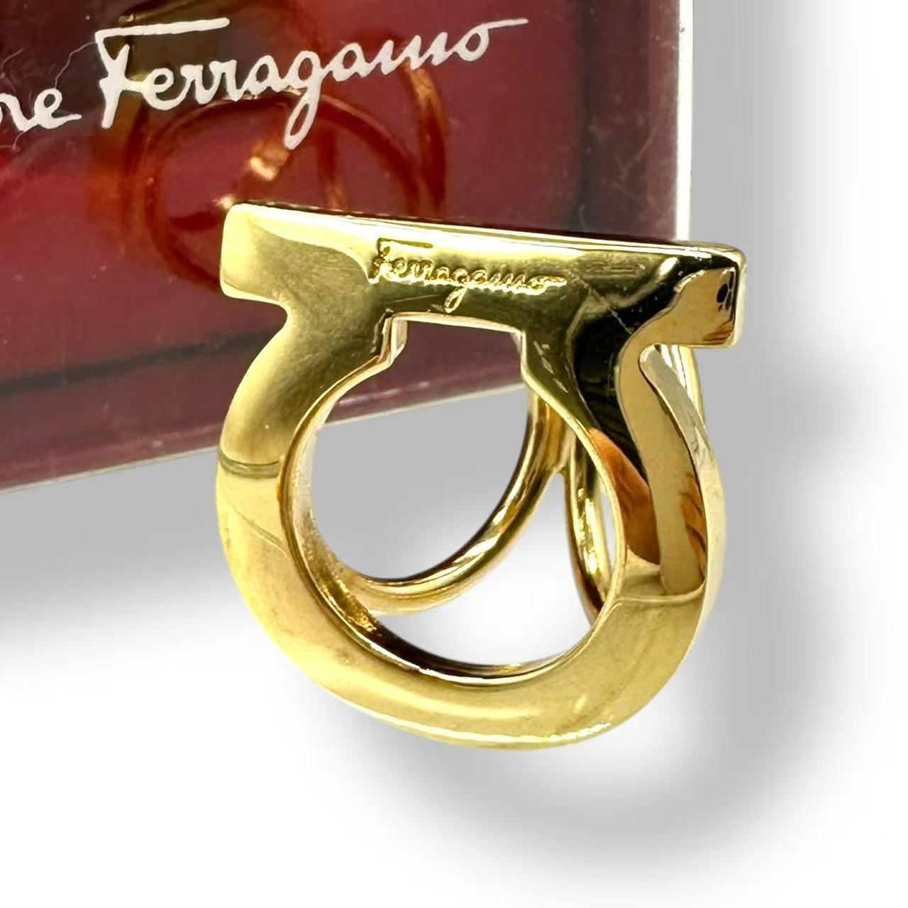 未使用品 Salvatore Ferragamo サルヴァトーレフェラガモ スカーフ 