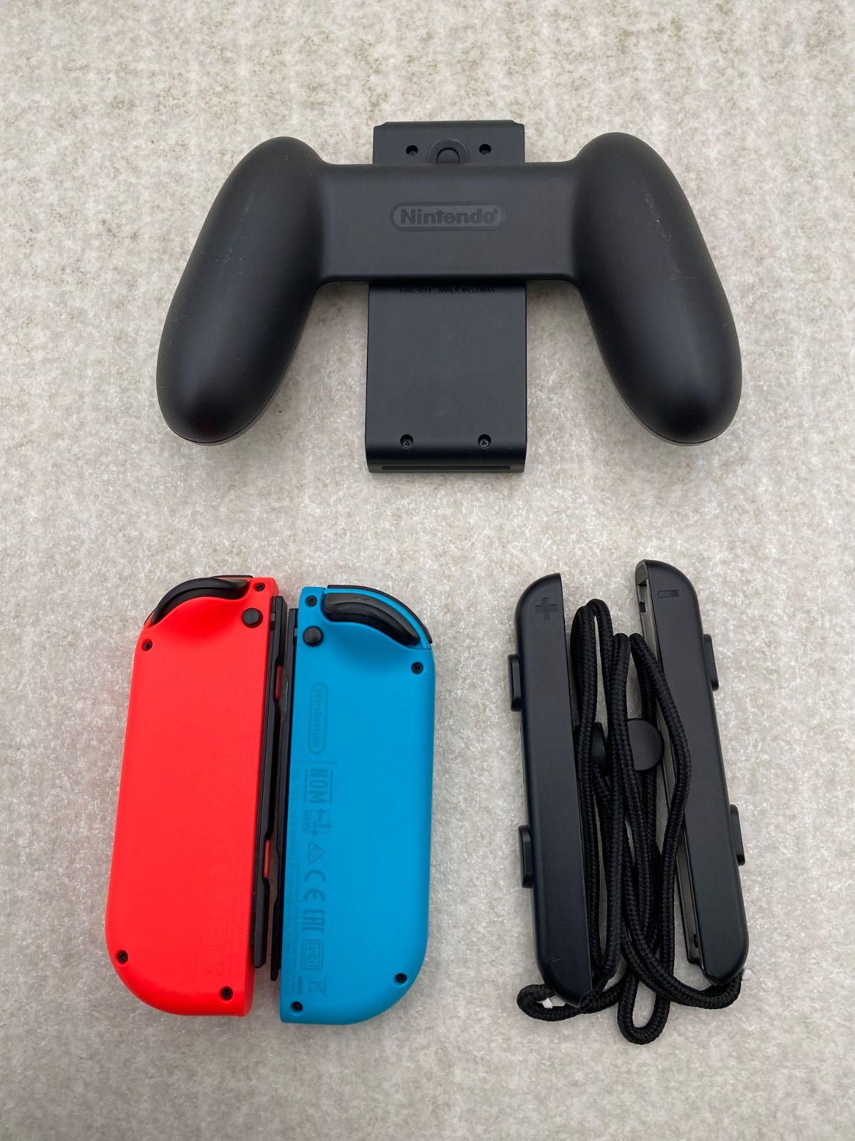 ◇Nintendo Switch Joy－Con（L） ネオンブルー／（R） ネオンレッド