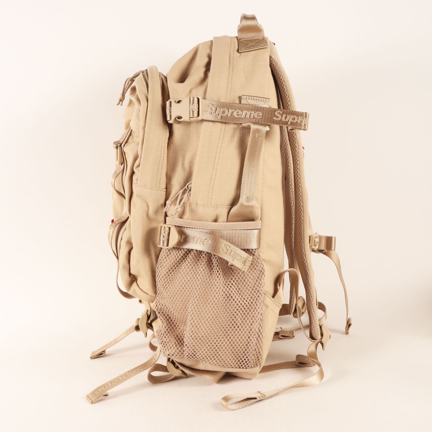 バッグ Supreme 26ss backpack 28L 新品】Supreme シュプリーム バッグ タン サイズ:28L | 26SS バック