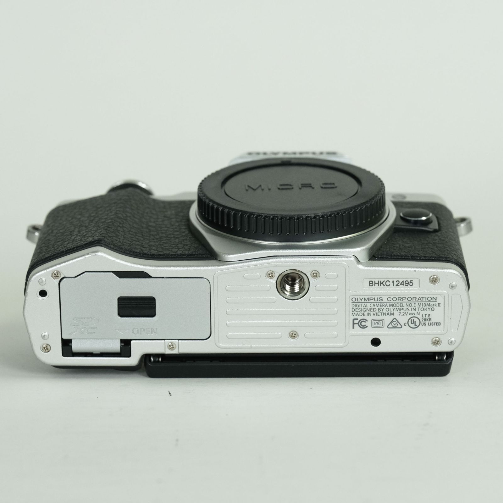 良品 | シャッター数5,400回] OLYMPUS OM-D E-M10 Mark II [ボディ 