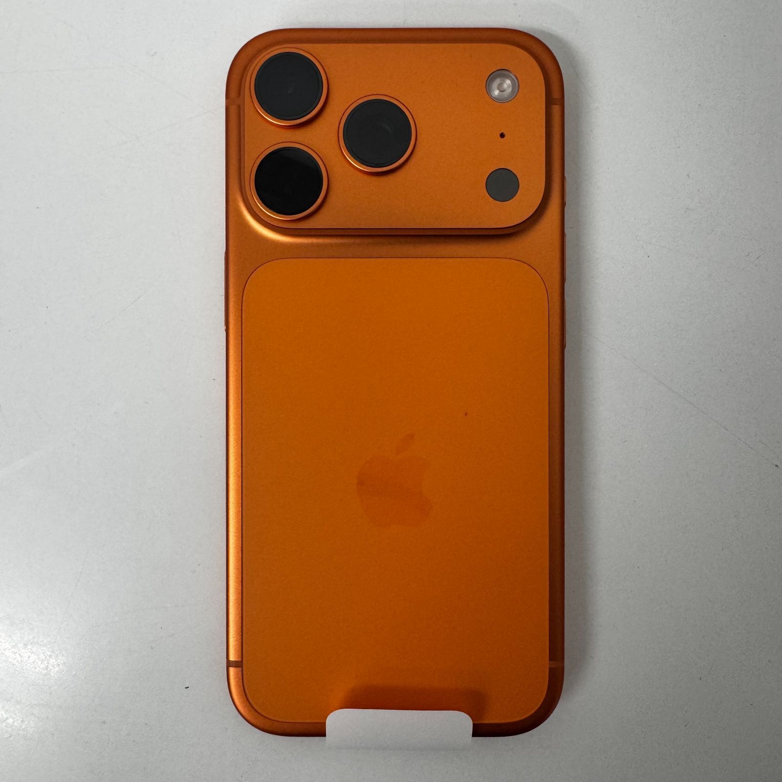 iPhone 17 Pro 1TB オレンジ 開封済未使用 Apple - メルカリ