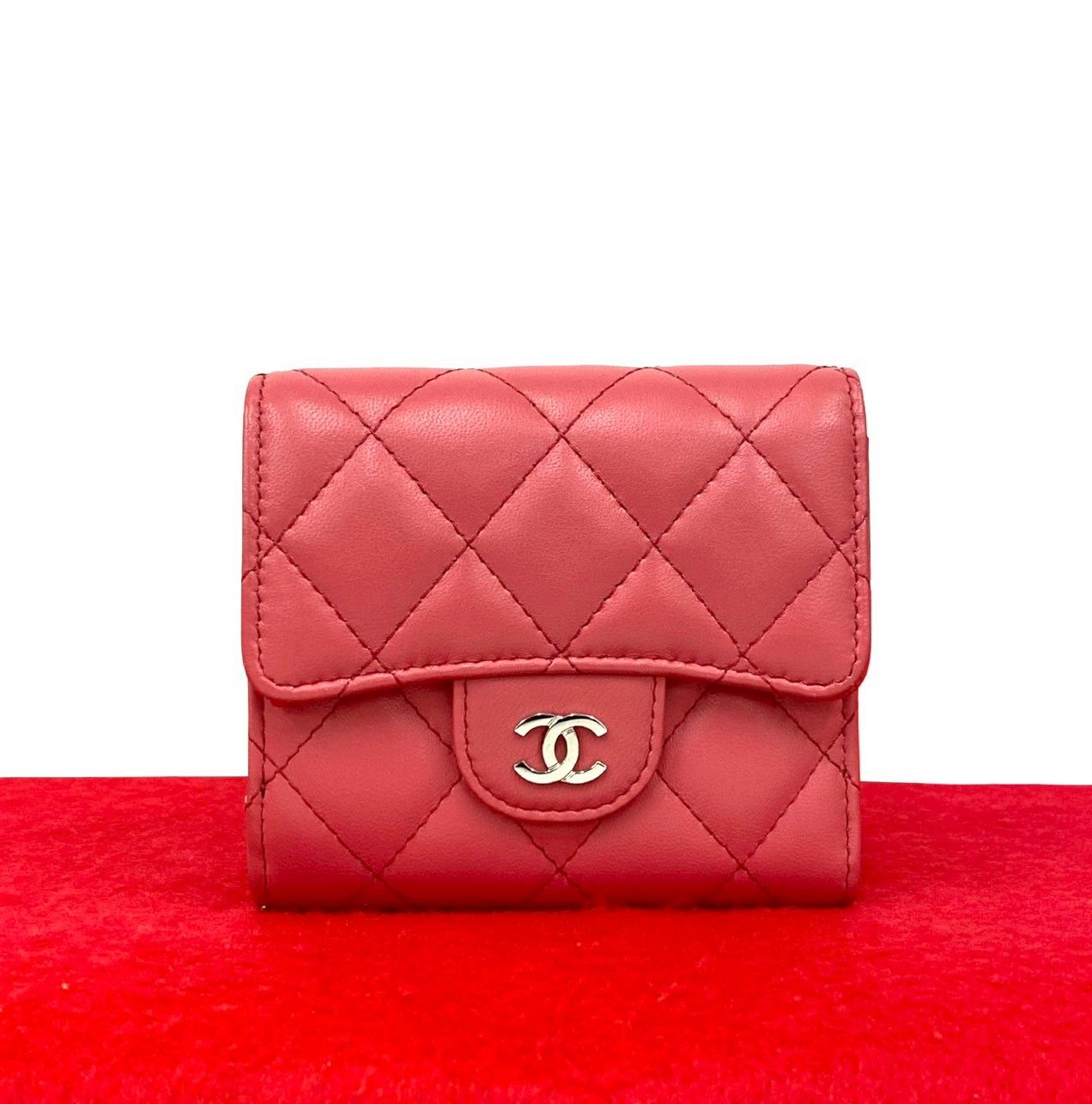 未使用保管品 シール有 28番台 CHANEL シャネル マトラッセ ココマーク ラムスキン 本革 二つ折り 財布 ミニ ウォレットピンク 30908 未使用保管品 シール有 28番台 CHANEL シャネル マトラッセ ココマーク