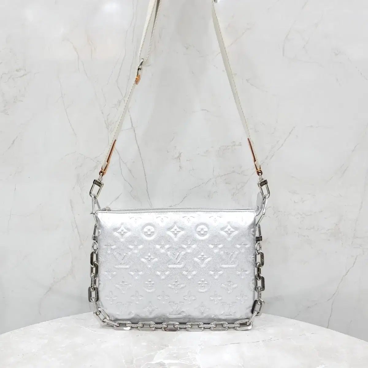 Buy from Japan Easily