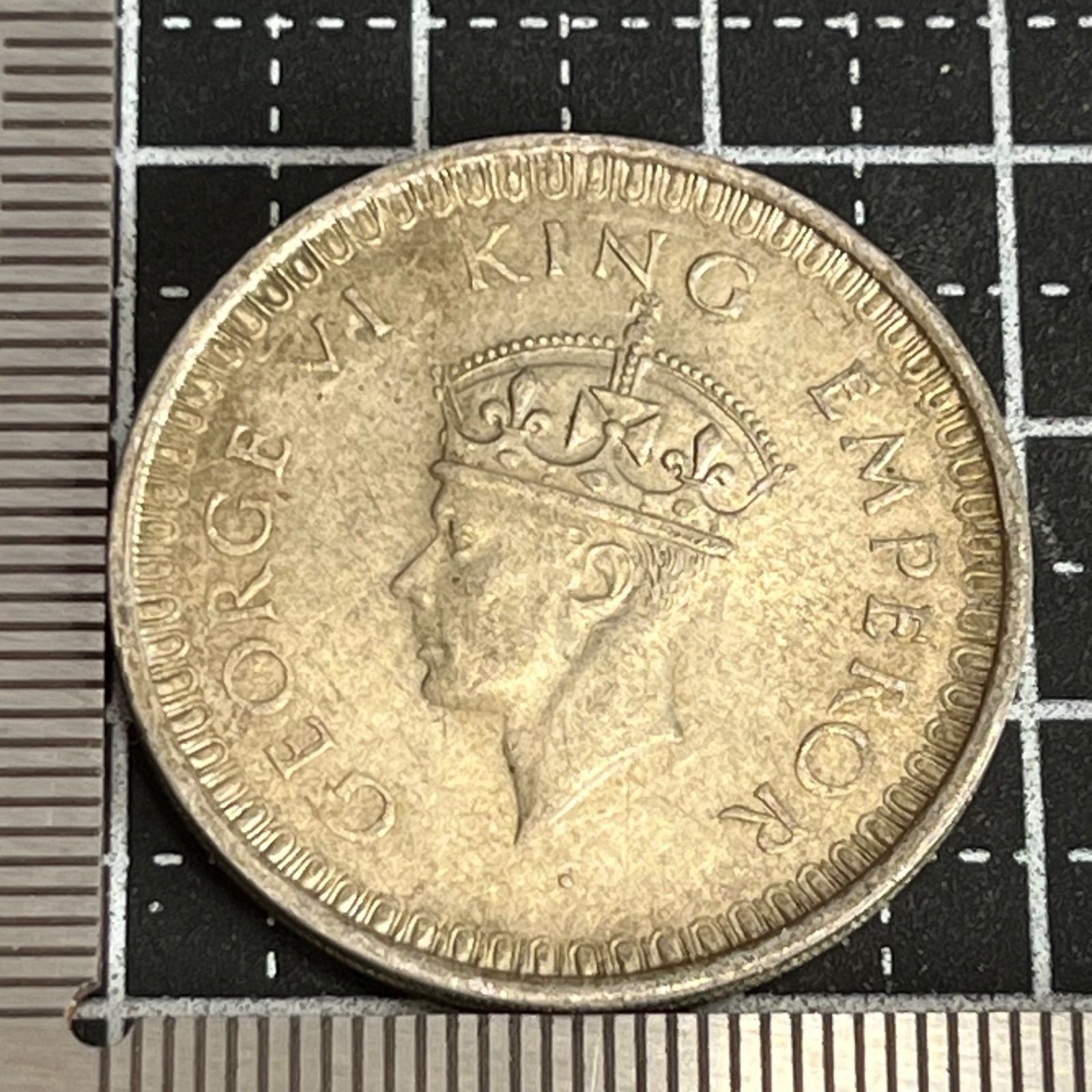 英領インド 1942年 1ルピー銀貨 ジョージ6世 KING EMPEROR バラ花輪