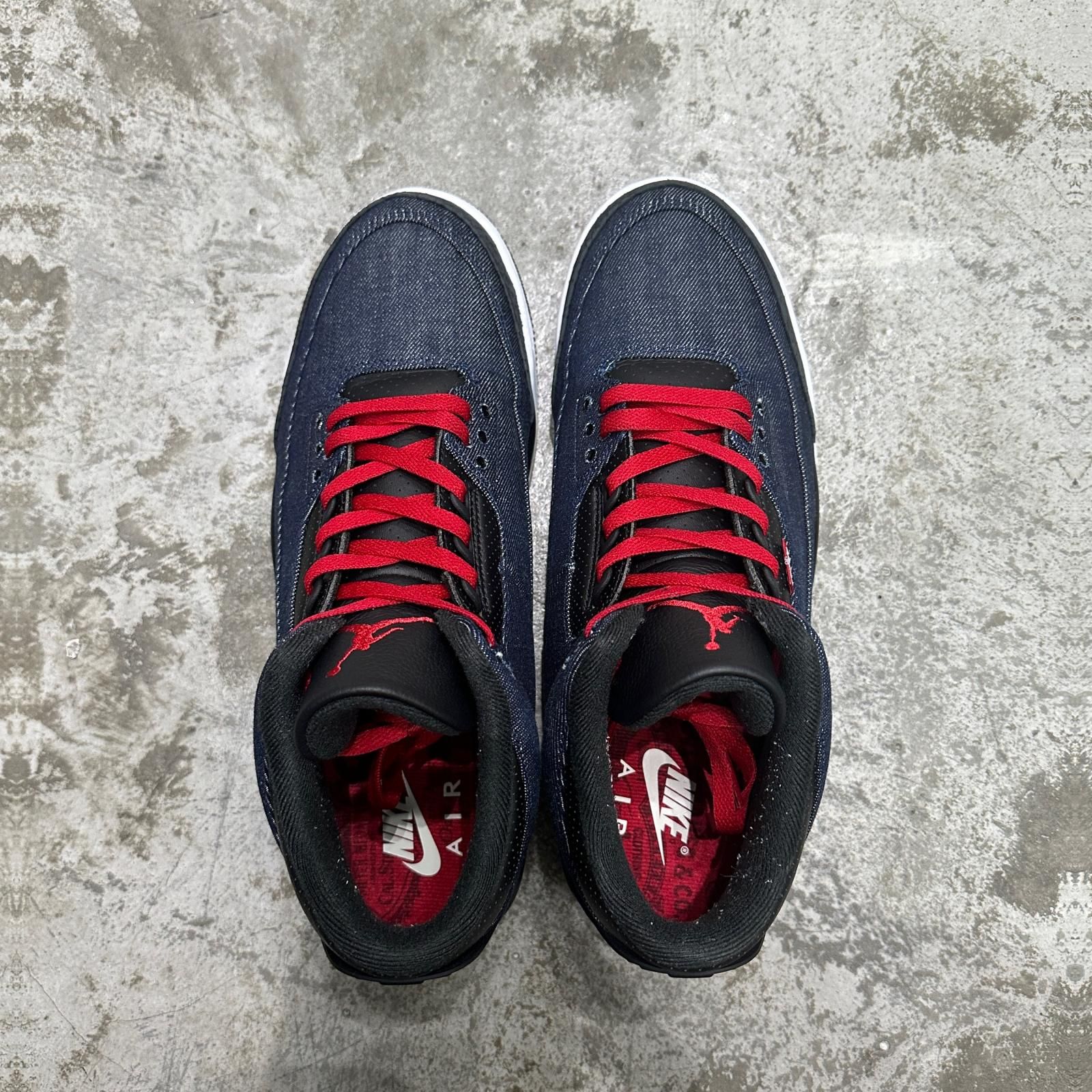NIKE LEVI