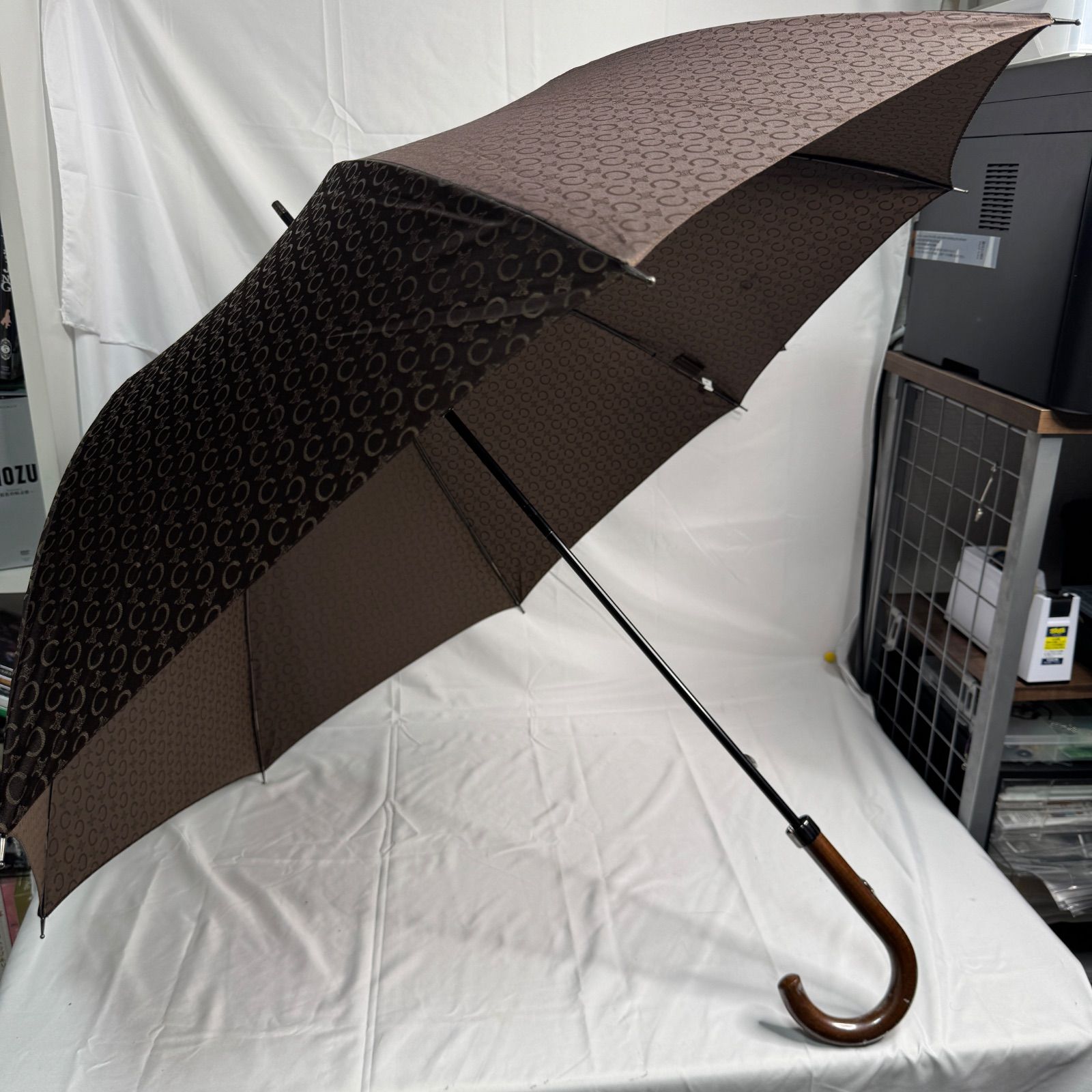 CELINE セリーヌ 長傘 雨傘 マカダム柄 Cブラゾン ブラウン 木製持ち手