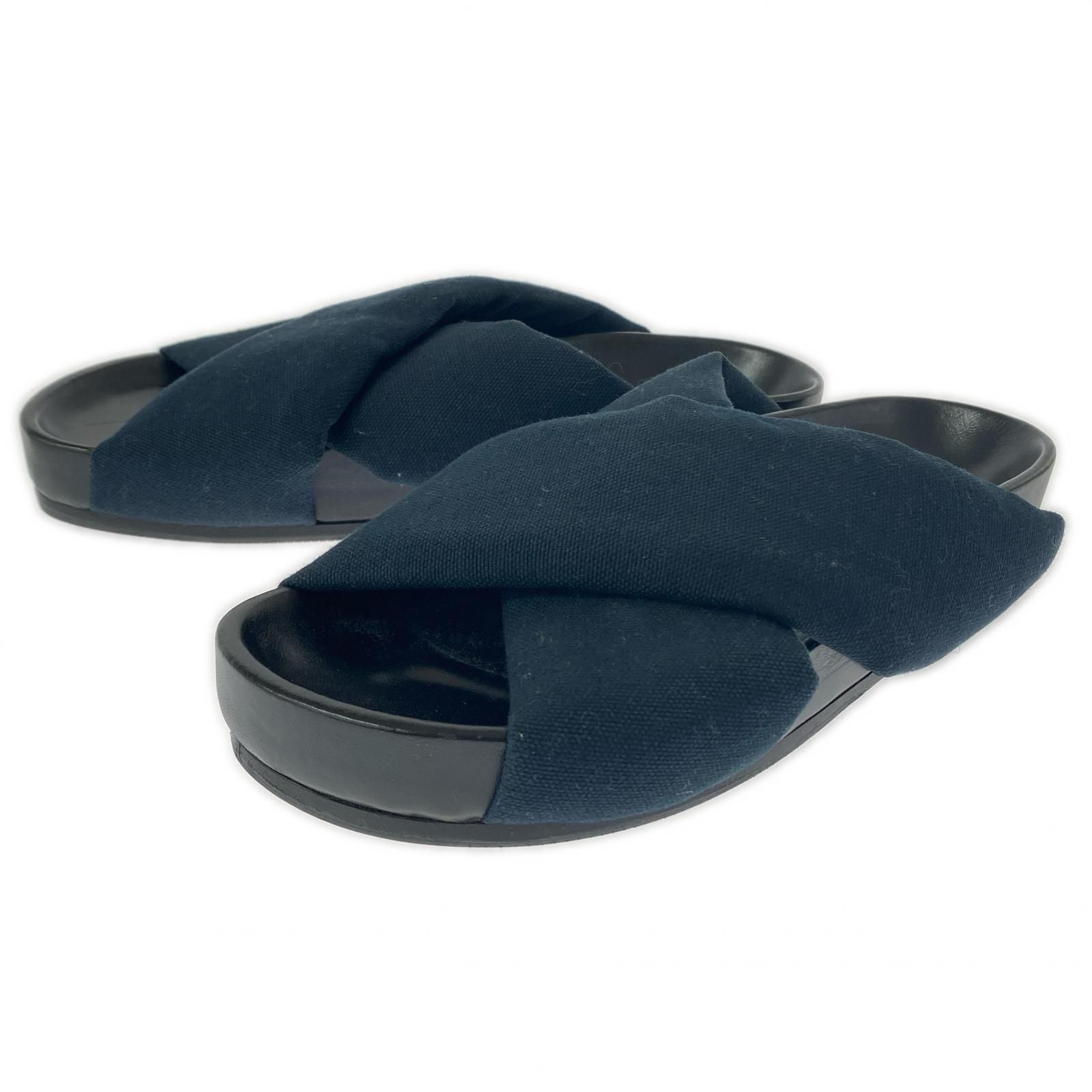 JIL SANDER ジルサンダービーチサンダル size37/ネイビー - メルカリ JIL SANDER ジルサンダービーチサンダル size37/ネイビー - メルカリ