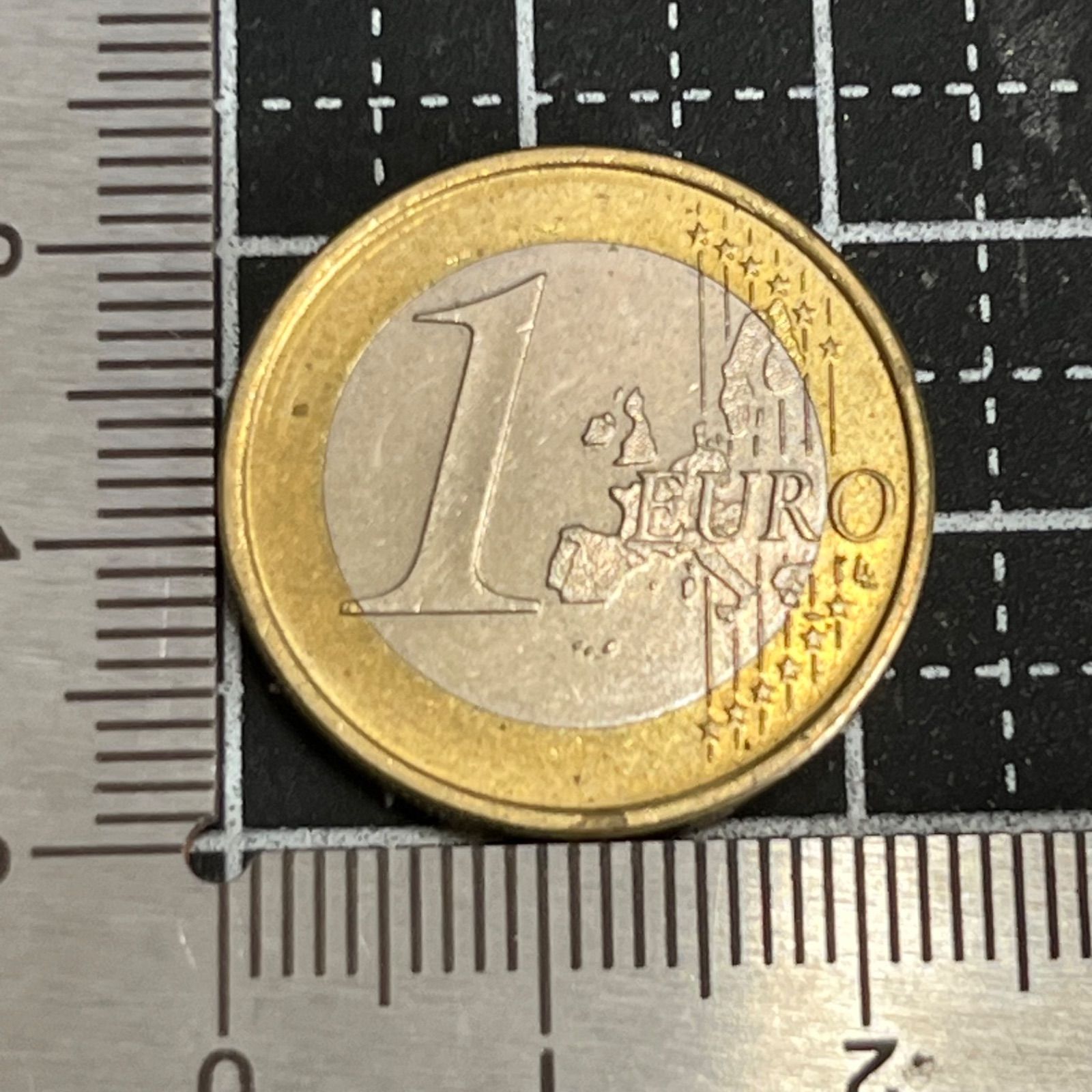 外国硬貨】2002年 ドイツ 1ユーロ 連邦鷲意匠 ユーロ導入初年銘
