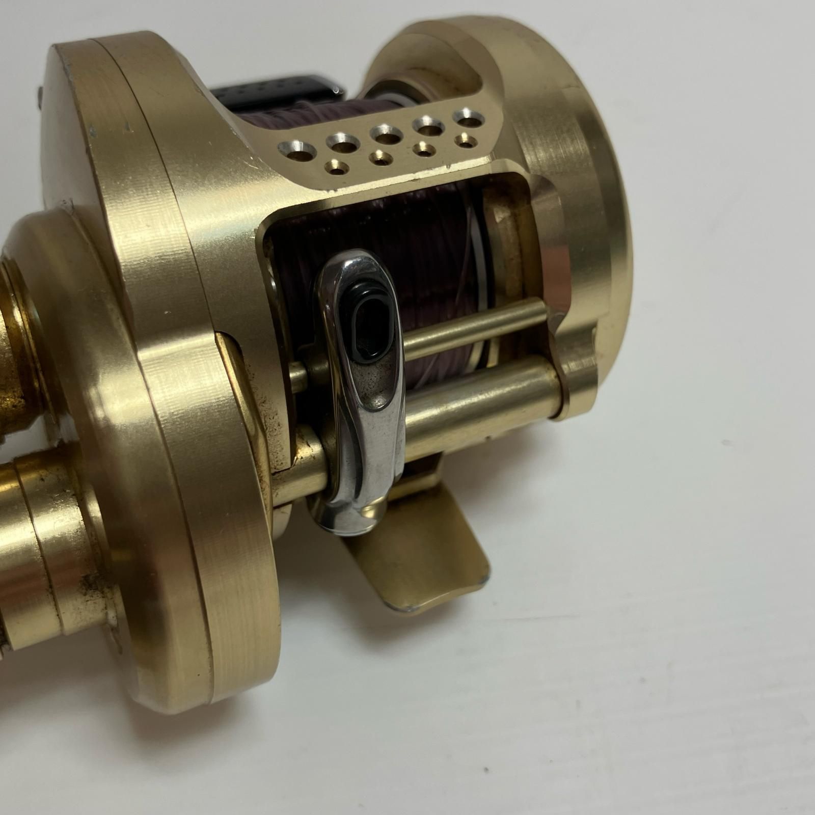 SHIMANO シマノ 14カルカッタコンクエスト 100 03202 - メルカリ