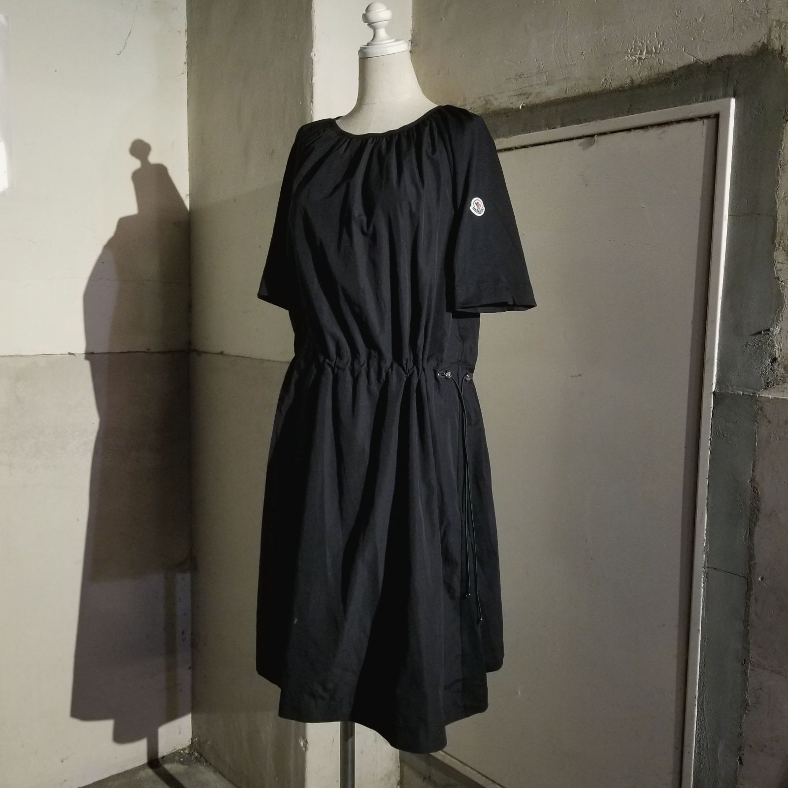 Mikimi Ni モンクレール MONCLER ABITO ワンピース MONCLER ABITO ドローストリング ワンピース S モンクレール