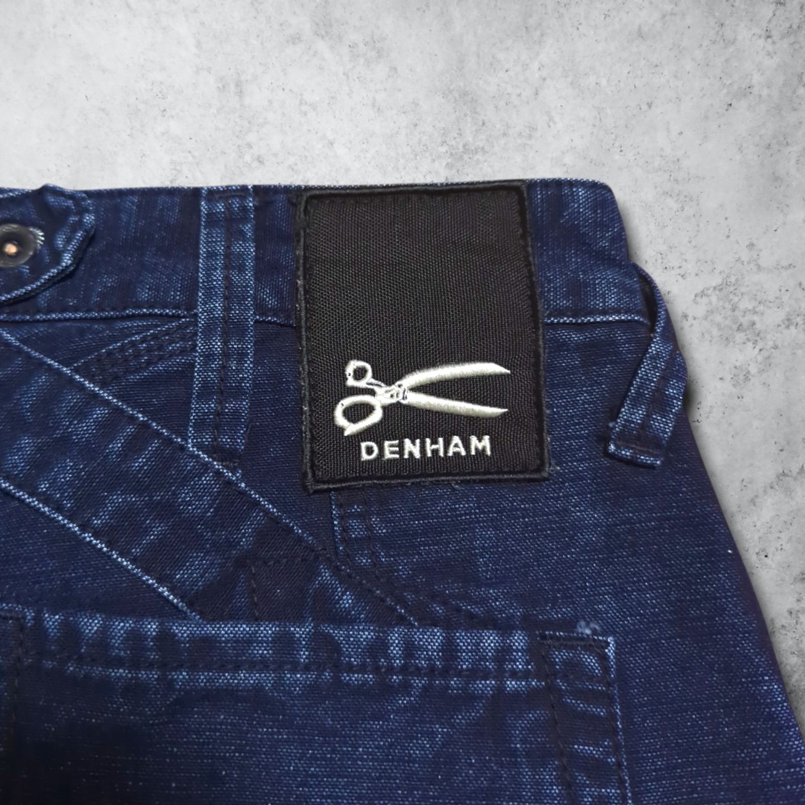 DENHAM デンハム クロスバック キャロットフィット 立体裁断 デニム 