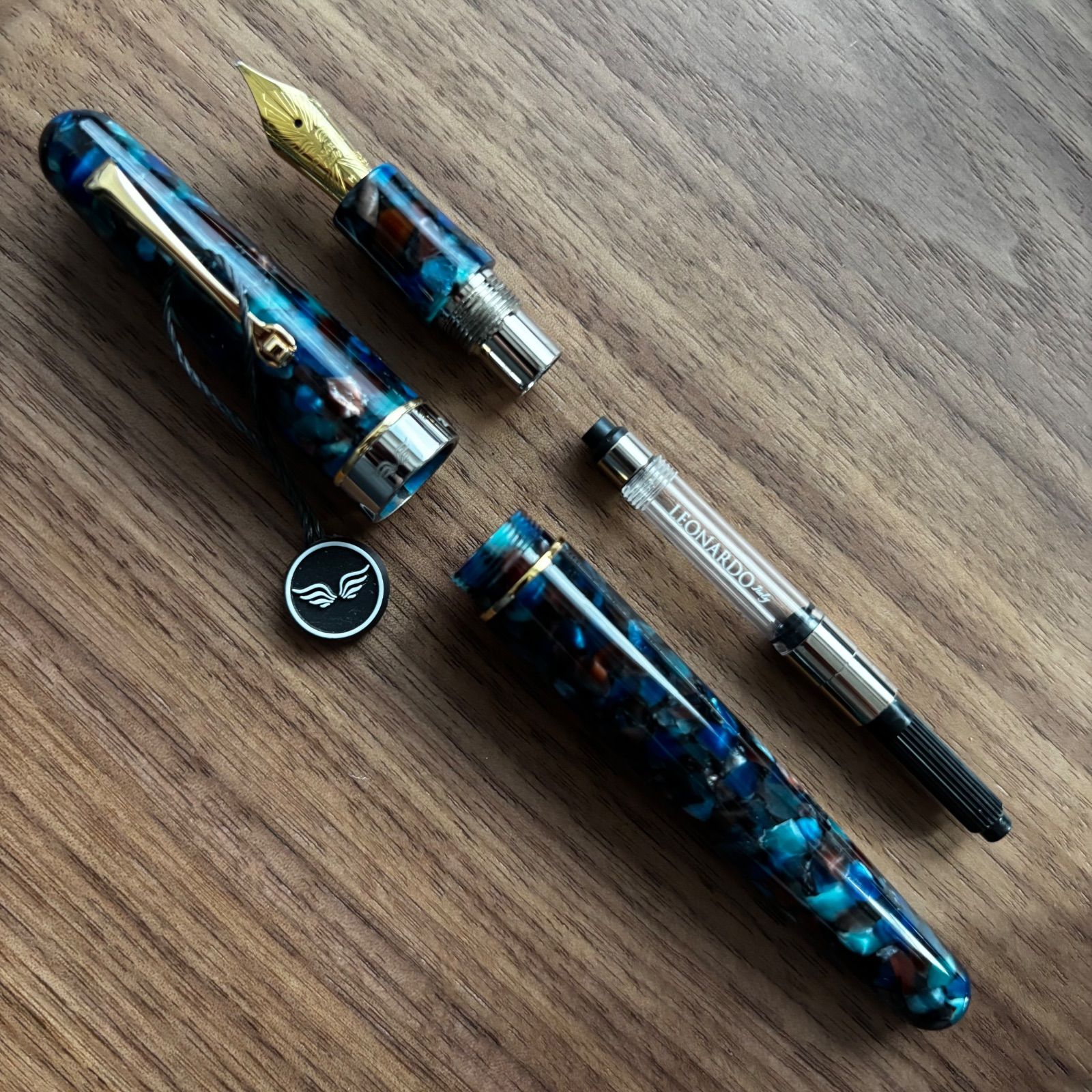 【限定生産品43本】レオナルド 万年筆 MZG サンセット・ウェーブ F 限定生産品43本】レオナルド 万年筆 MZG サンセット・ウェーブ F