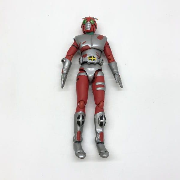 そう出品 中古】バンダイ S.H.Figuarts 仮面ライダーZX 本体のみ 仮面ライダーZX