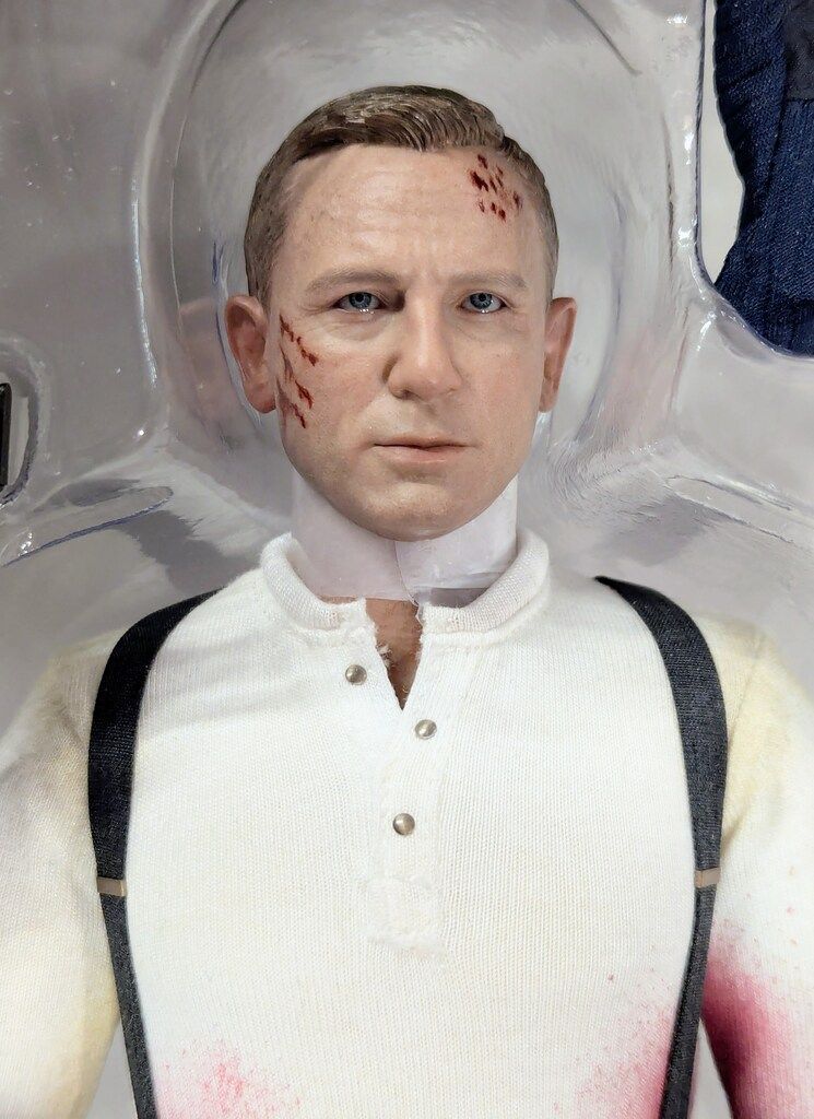 ホットトイズ MOVIE MASTERPIECE JAMES BOND (COMMANDO STYLE) MMS804