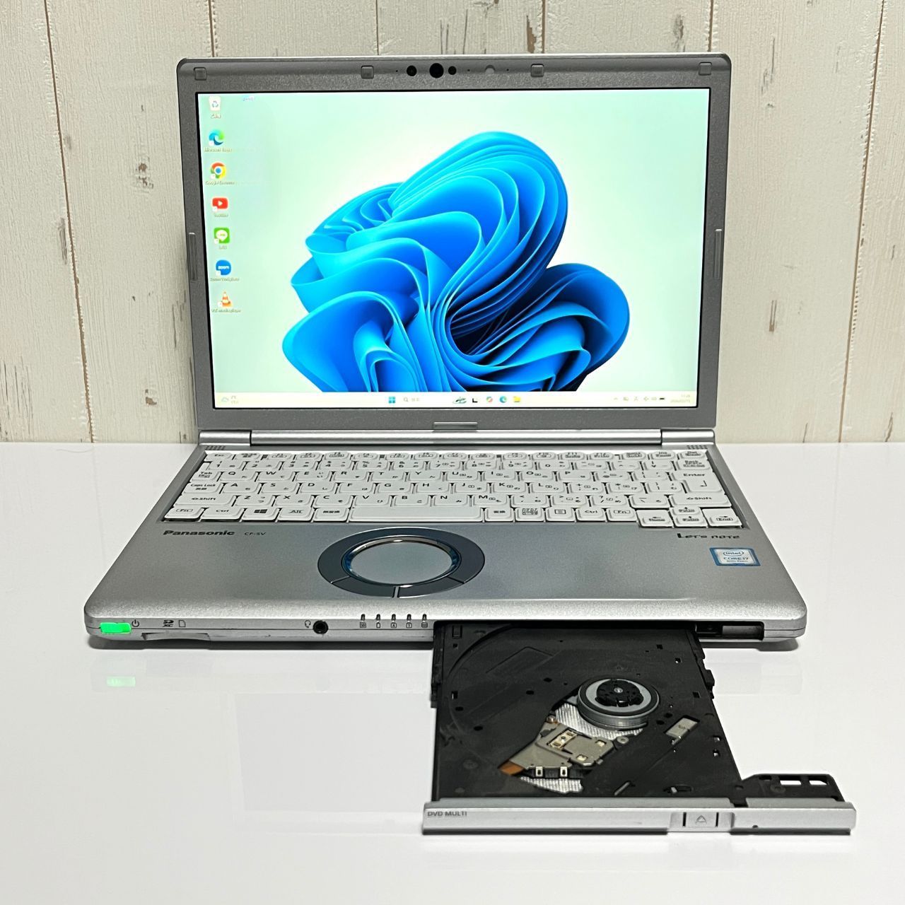 第8世代Corei7 Panasonic SV7 軽量12.1型 SSD256GB - メルカリ