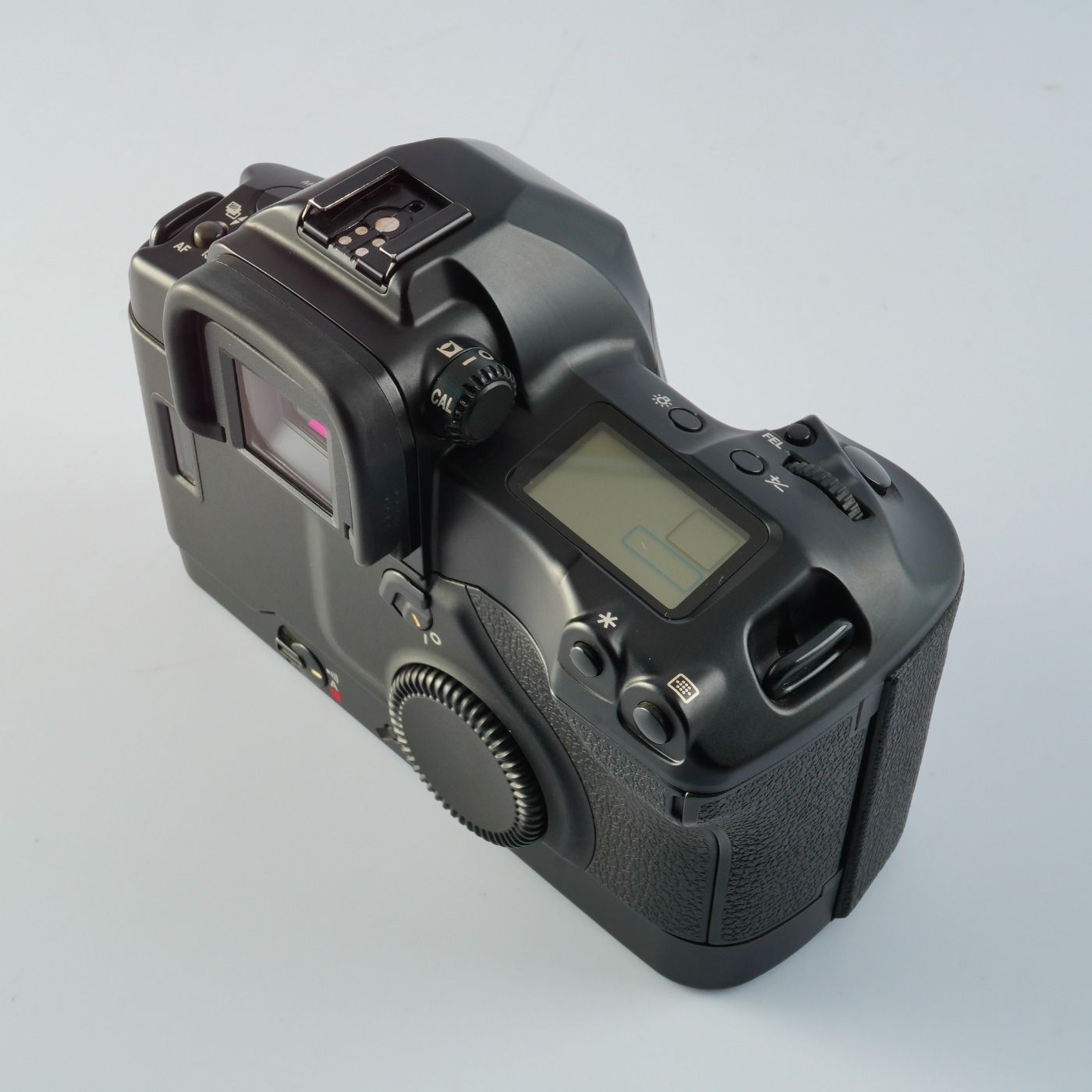美品　Canon キヤノン EOS3 AFフィルム一眼レフ （ボディのみ） Canon キヤノン EOS 3 AF フィルム一眼レフカメラ - メルカリ