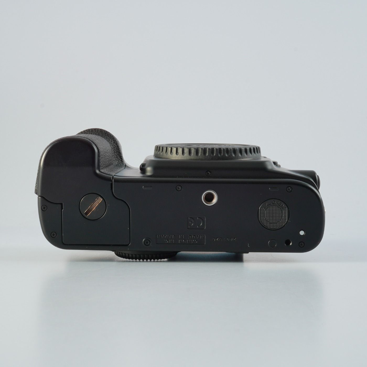 キャノン Canon EOS-3 フィルム 一眼レフ Canon キヤノン EOS 3 AF フィルム一眼レフカメラ - メルカリ