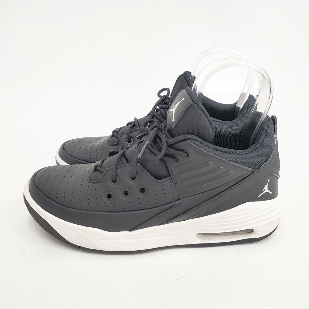 NIKE JORDAN MAX AURA 5 サイズ26cm dz4353-010 スニーカー ブラック