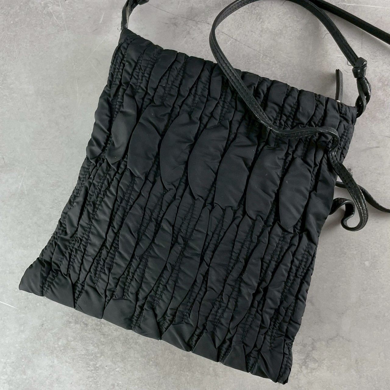 美品✨激レア✨ THE ROW ザロウ Medicine Pouch メディスン ポーチ 