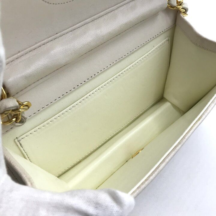 良品 CHANEL シャネル ココマーク マトラッセ プッシュロック レザー