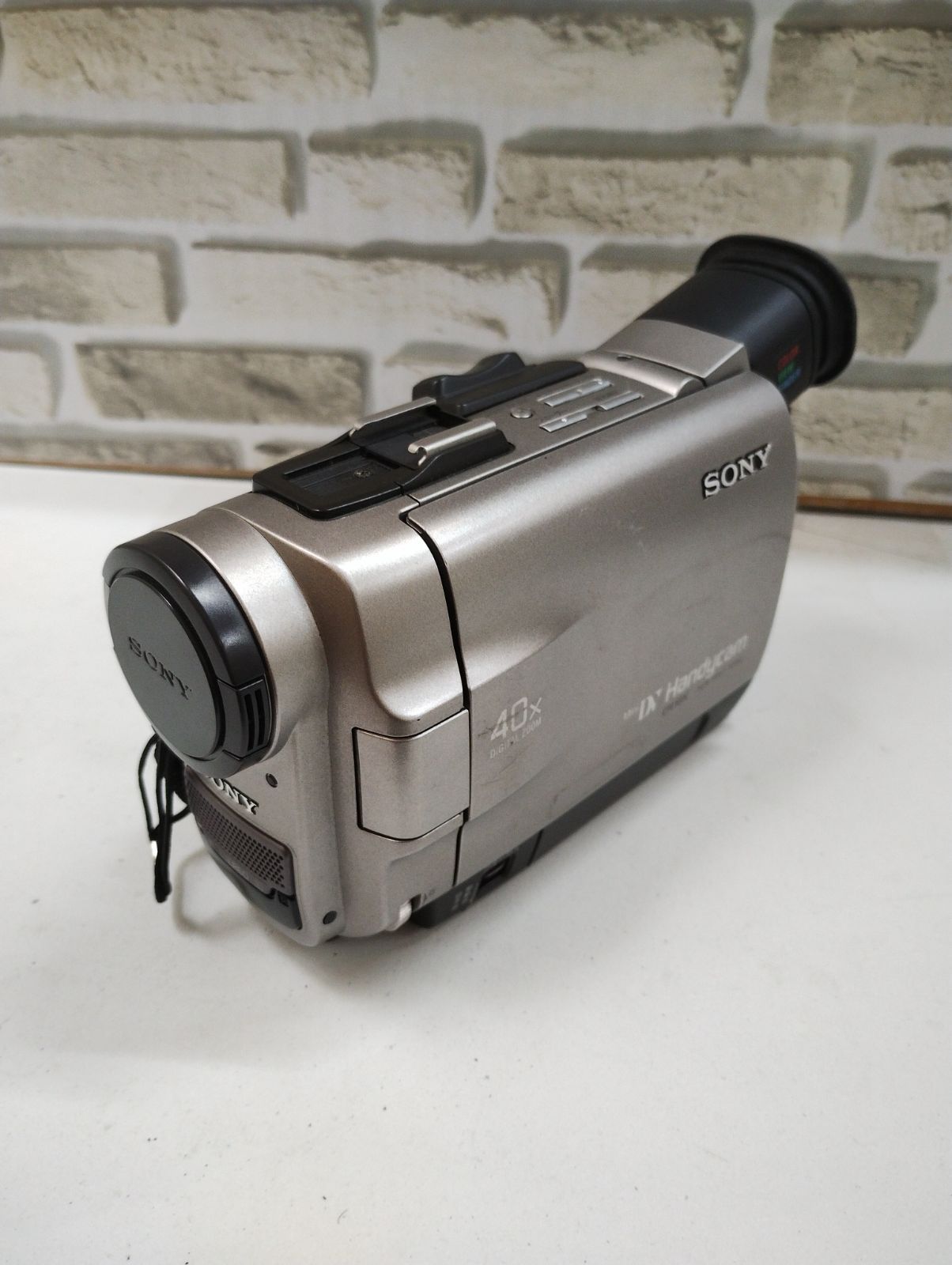 S5-12】◇中古 SONY Handycam DCR-TRV7 miniDビデオカメラ - メルカリ