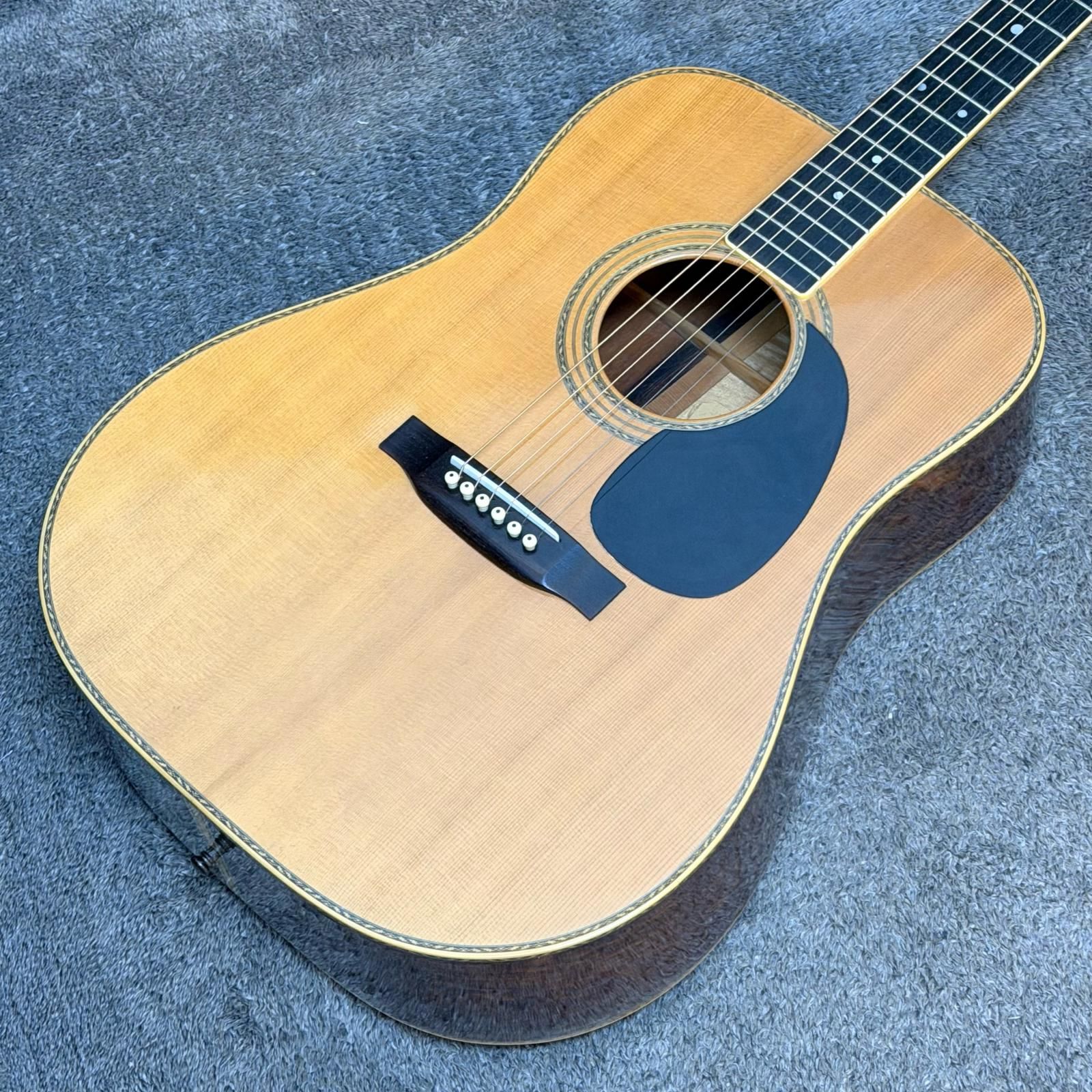 ハカランダ使用☆Aria Dreadnought D-80? Martinハードケース付属 本体