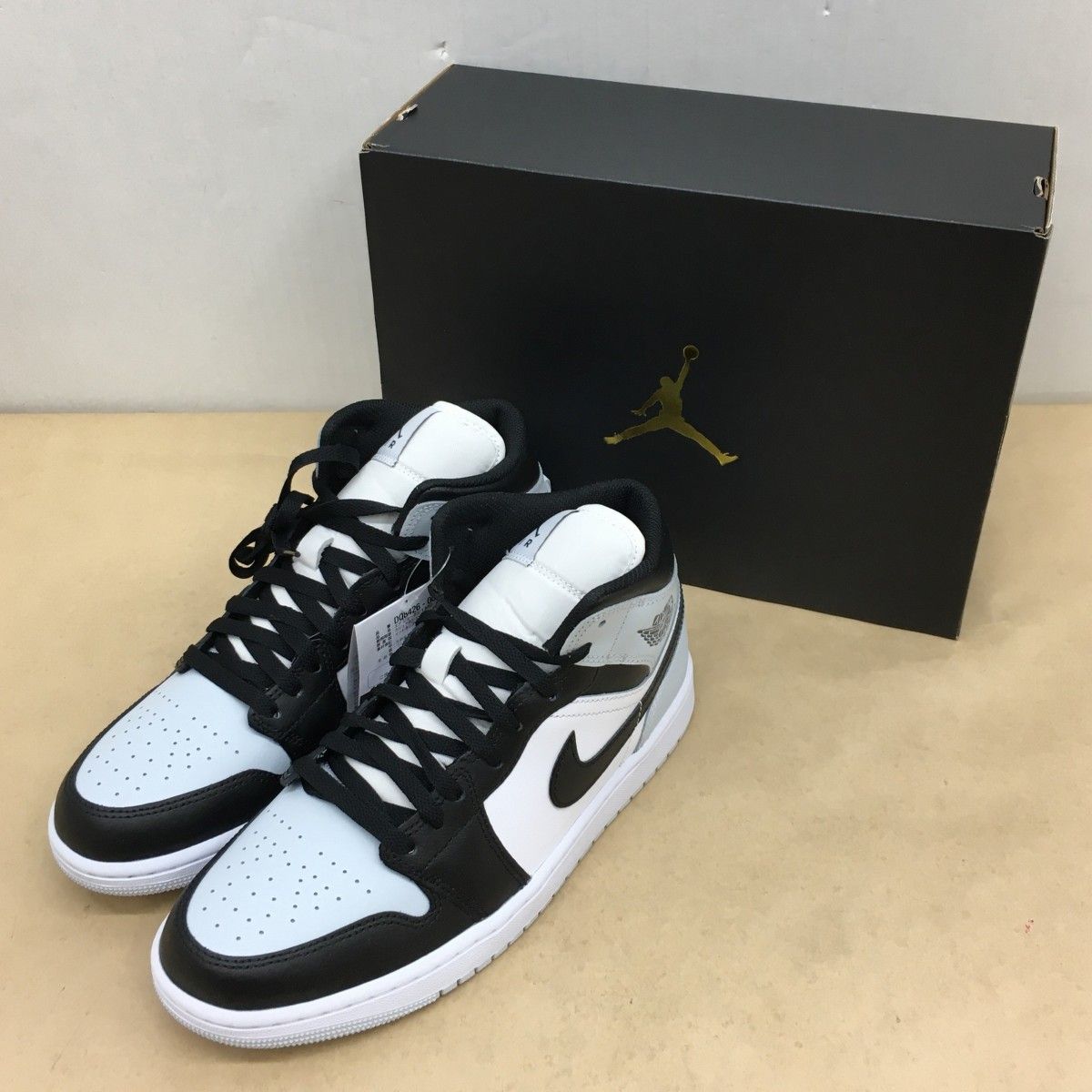 未使用 NIKE AIR JORDAN 1 MID SQUADRON BLUE DQ8426-002 サイズ27cm 