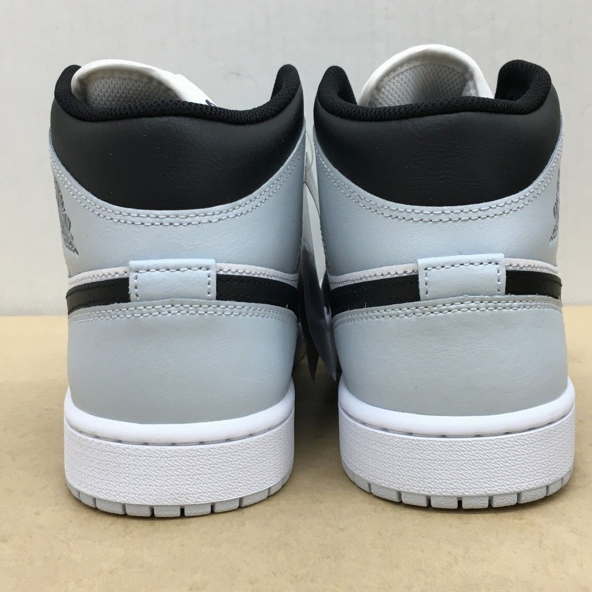 未使用 NIKE AIR JORDAN 1 MID SQUADRON BLUE DQ8426-002 サイズ27cm 