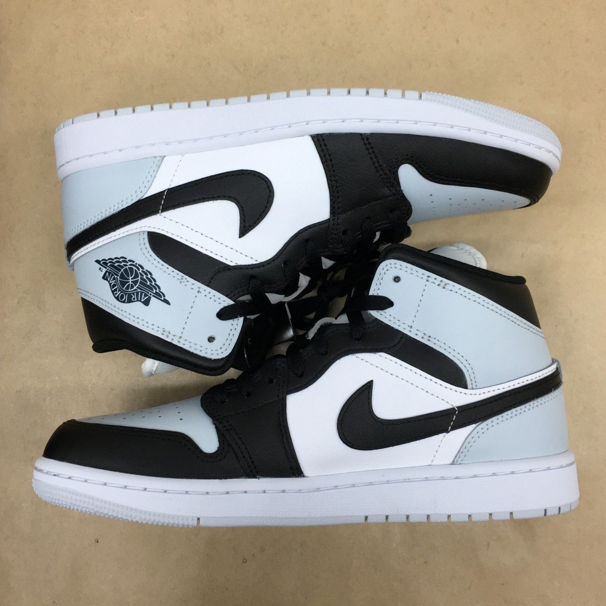 未使用 NIKE AIR JORDAN 1 MID SQUADRON BLUE DQ8426-002 サイズ27cm 