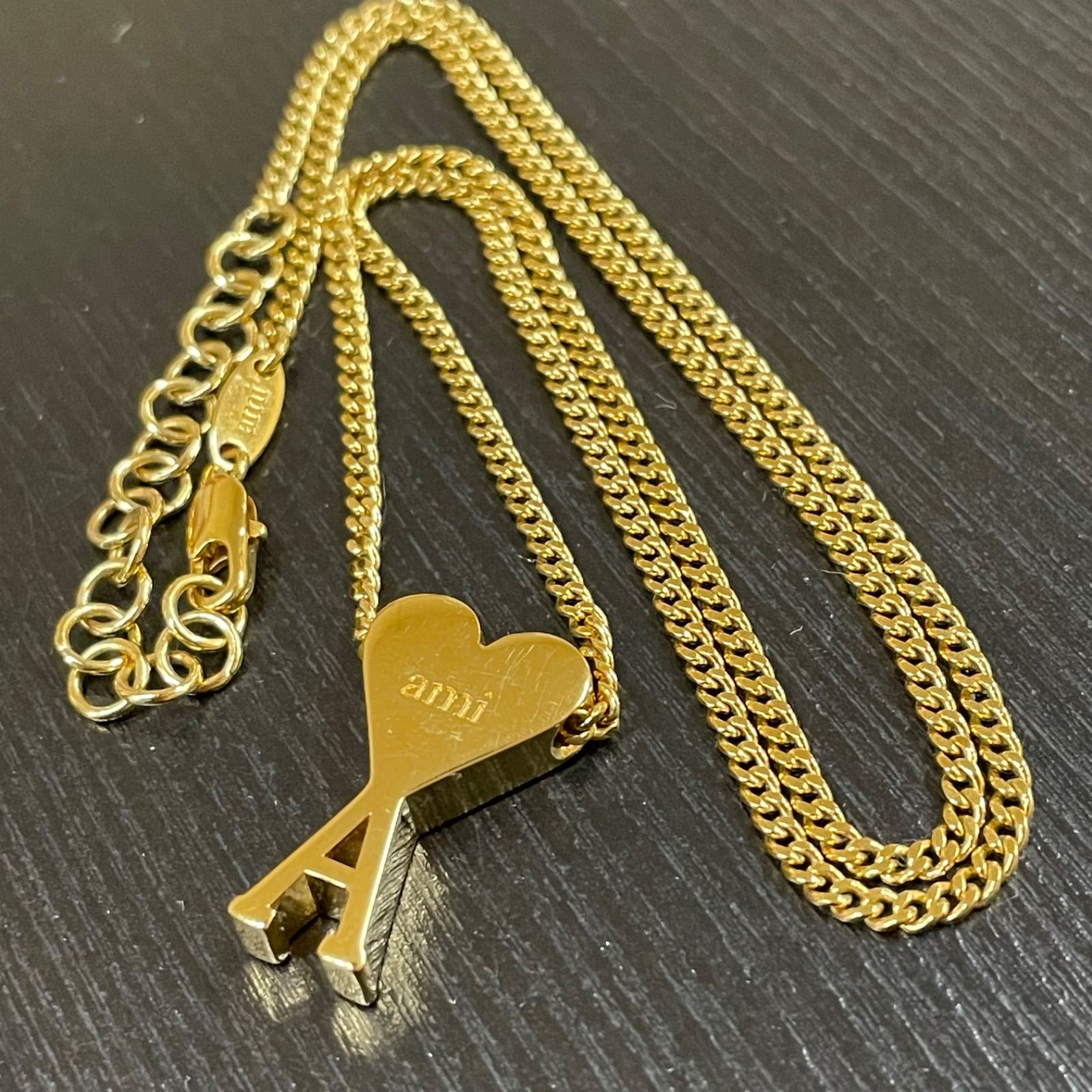 ハート型ロゴ ネックレス ゴールド　アミパリ ◎AMI PARIS アミパリス AMI DE COEUR ペンダントネックレス ゴールド