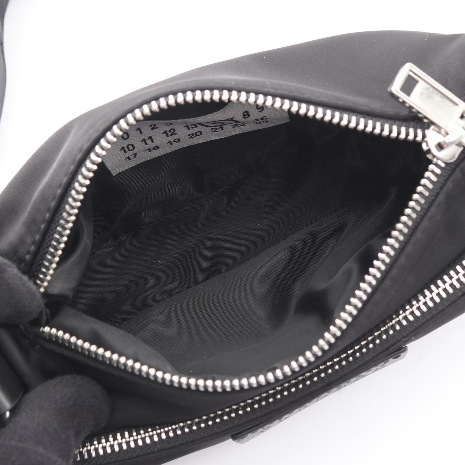 エムエムシックス MM6 ショルダーバッグ NUMERIC ニューメリック 