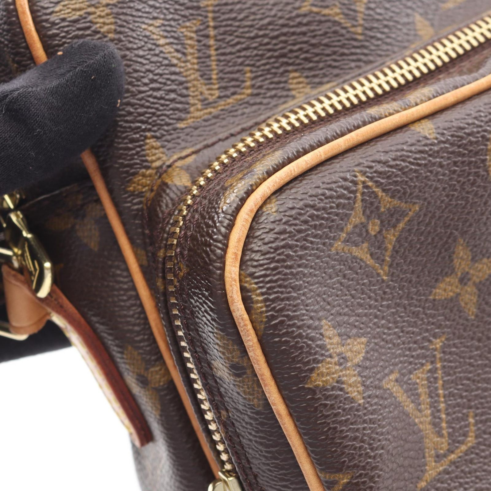 Buy from Japan Easily