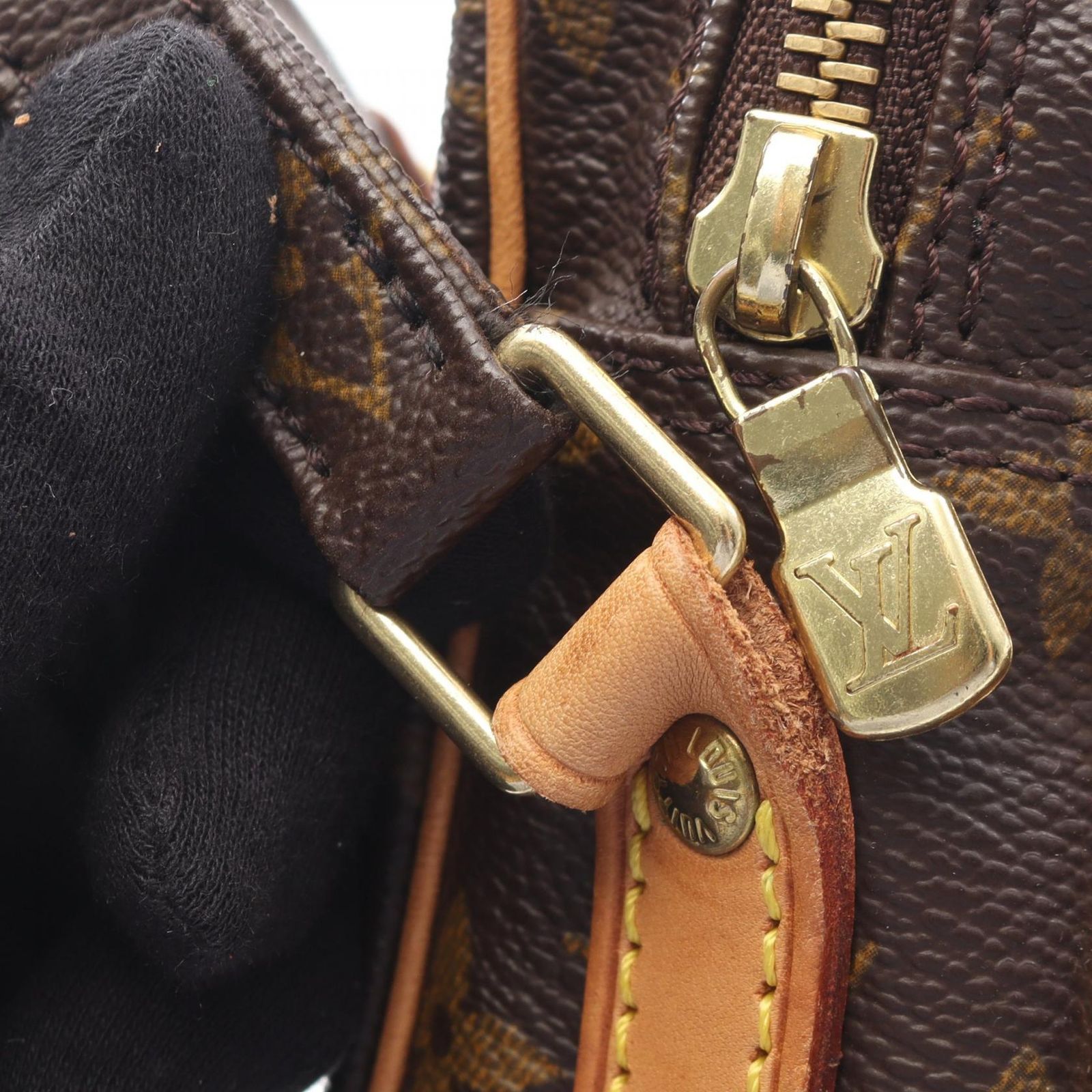 Buy from Japan Easily