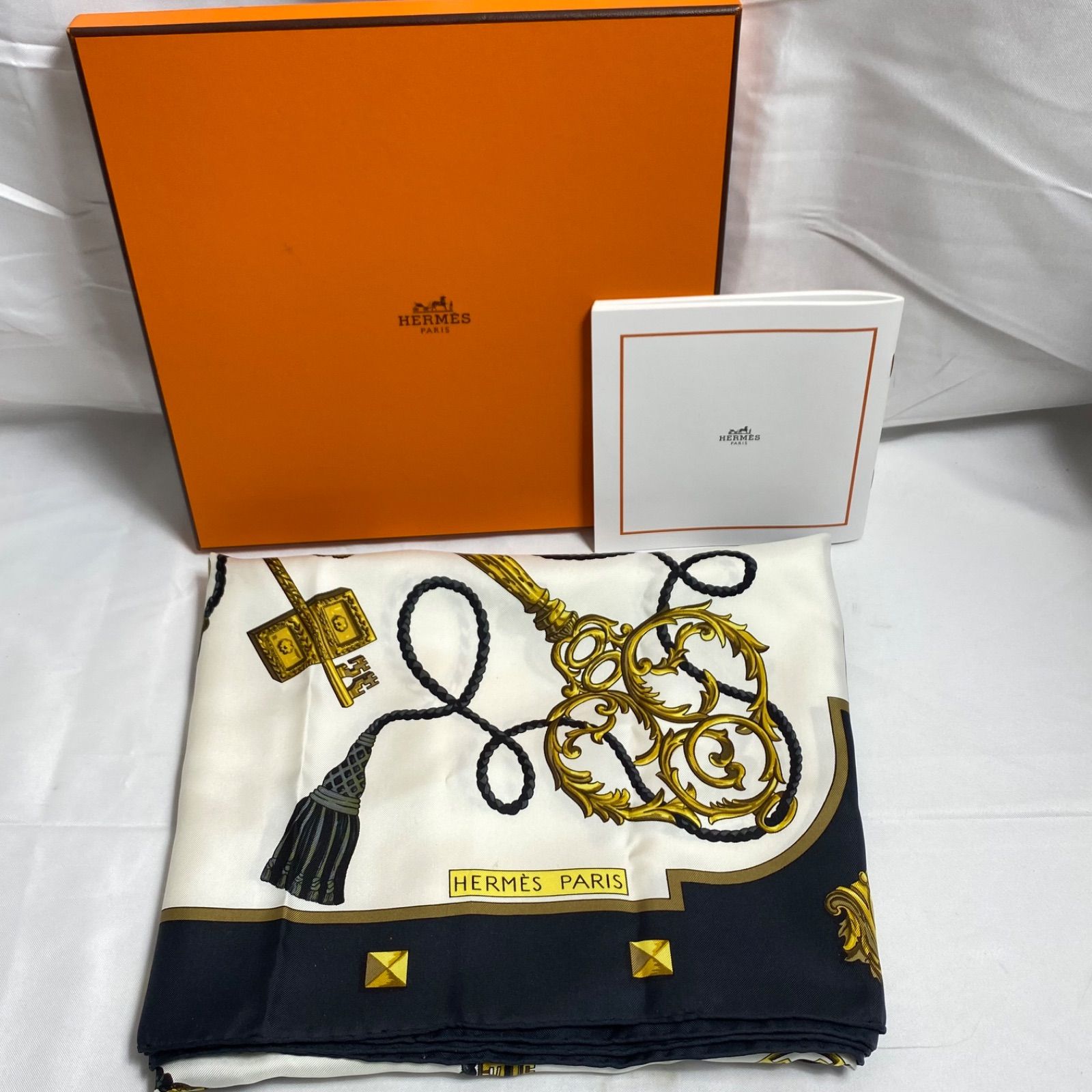 エルメス カレ90 LES CLES シルクスカーフ 鍵柄 ブラック HERMES