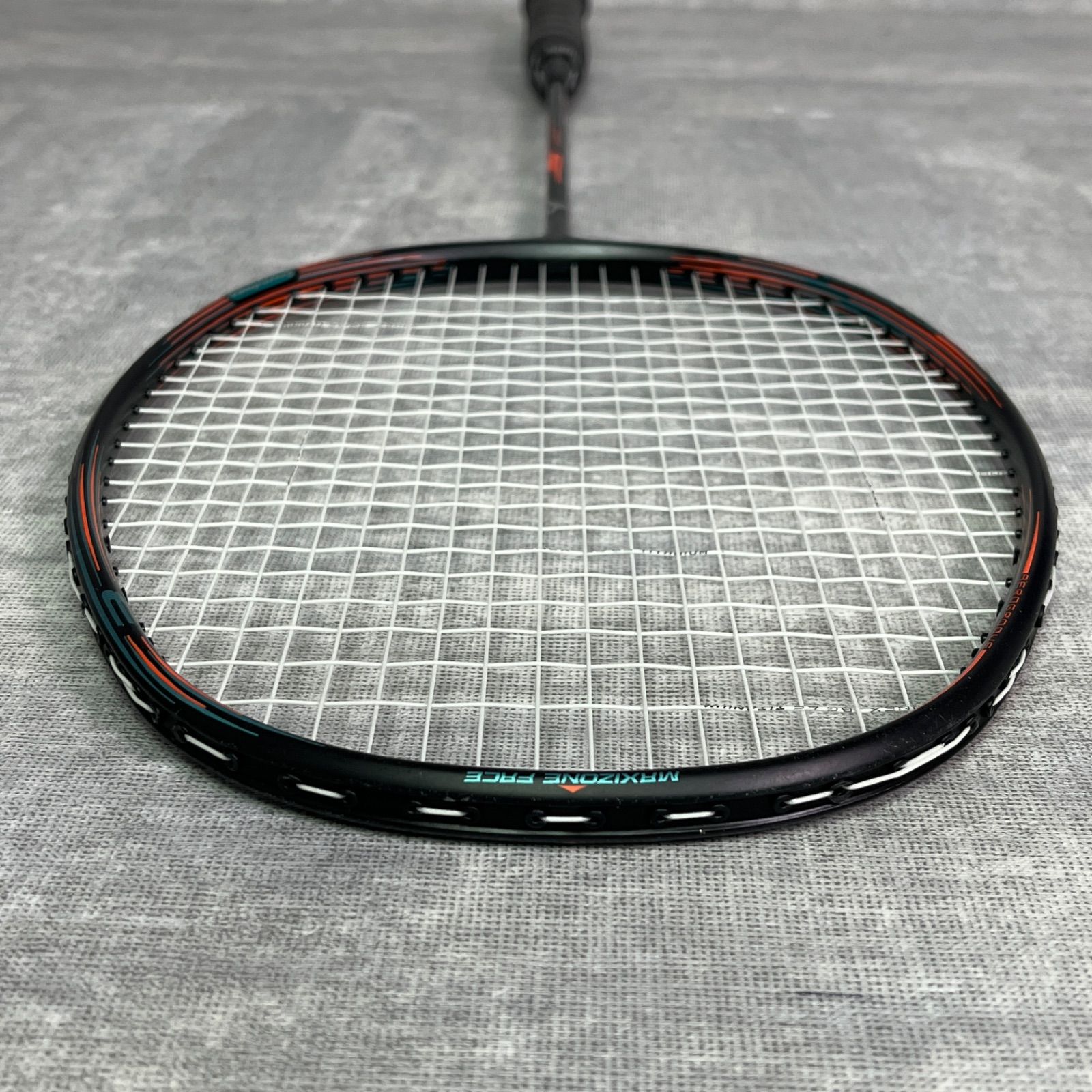 美品 MIZUNO ACROSPEED 3 5U6 ミズノ アクロスピード 3 バドミントン