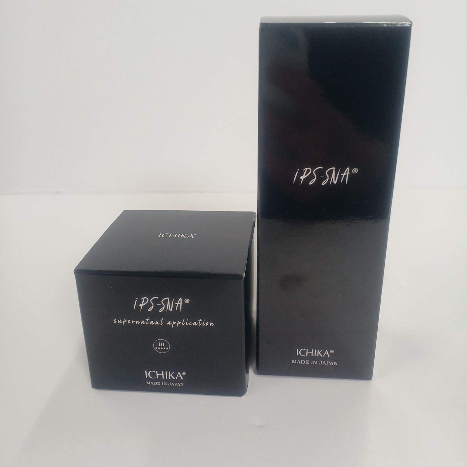 V1305 ICHIKA ローション 120ml・美容クリーム 30g 計2点セット