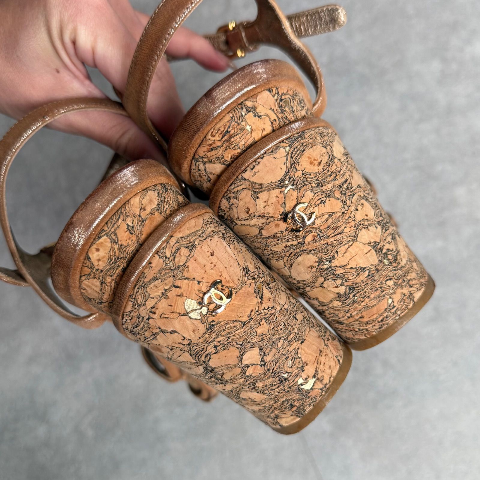CHANEL シャネル ココマーク コルクヒール レザーサンダル ゴールド 38