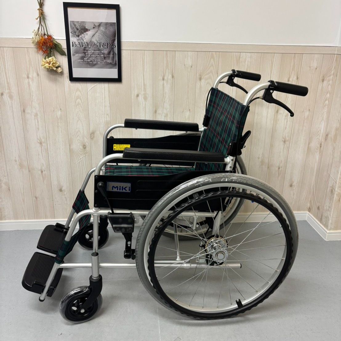 MPN-43JD MIKI ミキ 車椅子 車いす 車イス スタンダード MPN-43JD MIKI ミキ 車椅子 車いす 車イス スタンダード