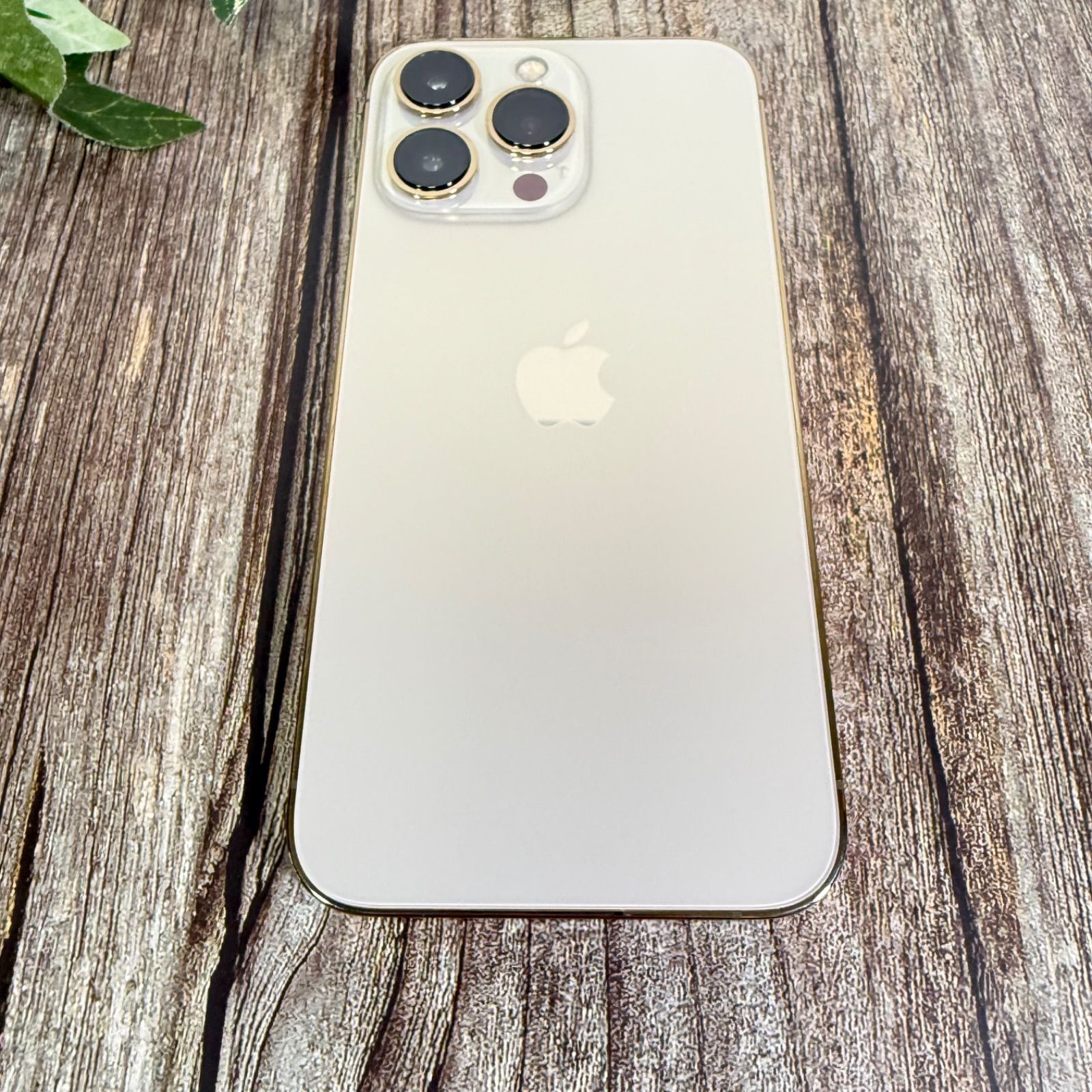 美品】iPhone 13 Pro 256GB ゴールド SIMフリー - メルカリ