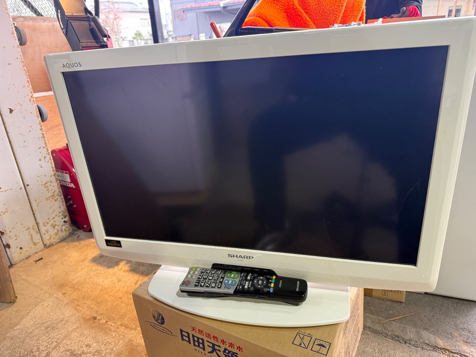 32型 SHARP AQUOS アクオス 液晶カラーテレビ LC32V7 - メルカリ