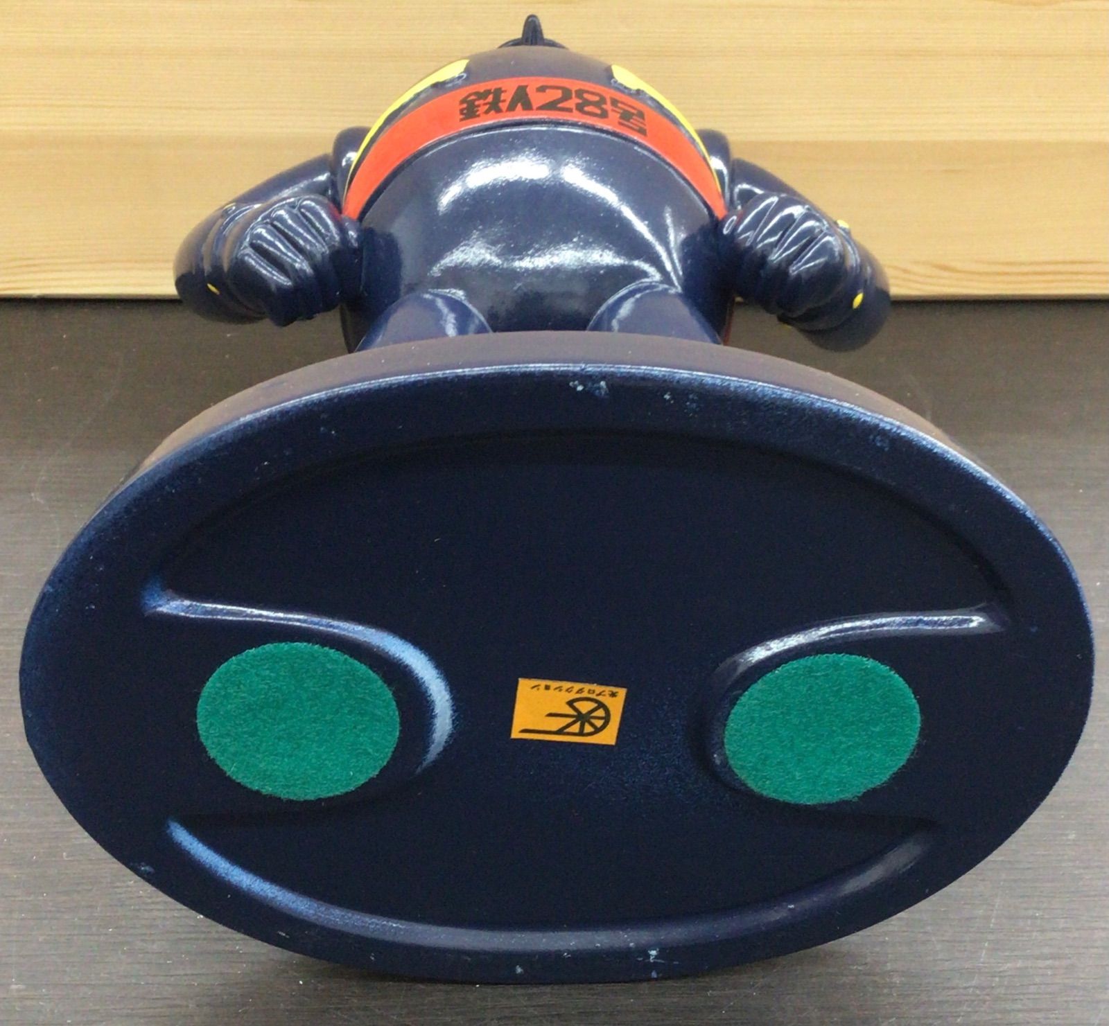 昭和レトロ 陶器 ペン立て 鉄人28号 昭和レトロ 当時物の開閉 超レア 数十年前の鉄人28号懐かし駄菓子容器 アンティーク雑貨