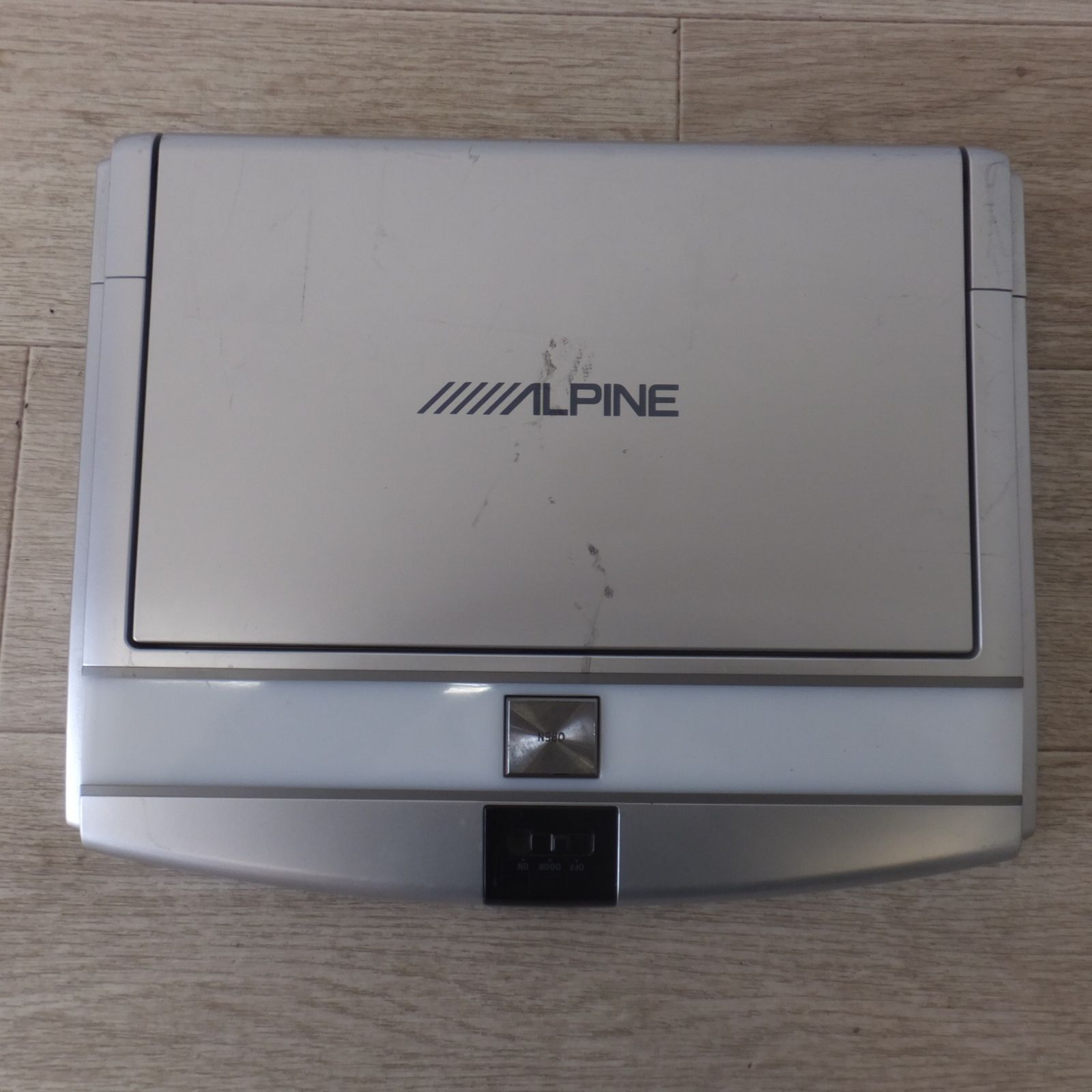 [送料無料] ★アルパイン ALPINE 10.2型LED WVGAリアビジョン TMX-R2200/MG(99)★ 4,439円