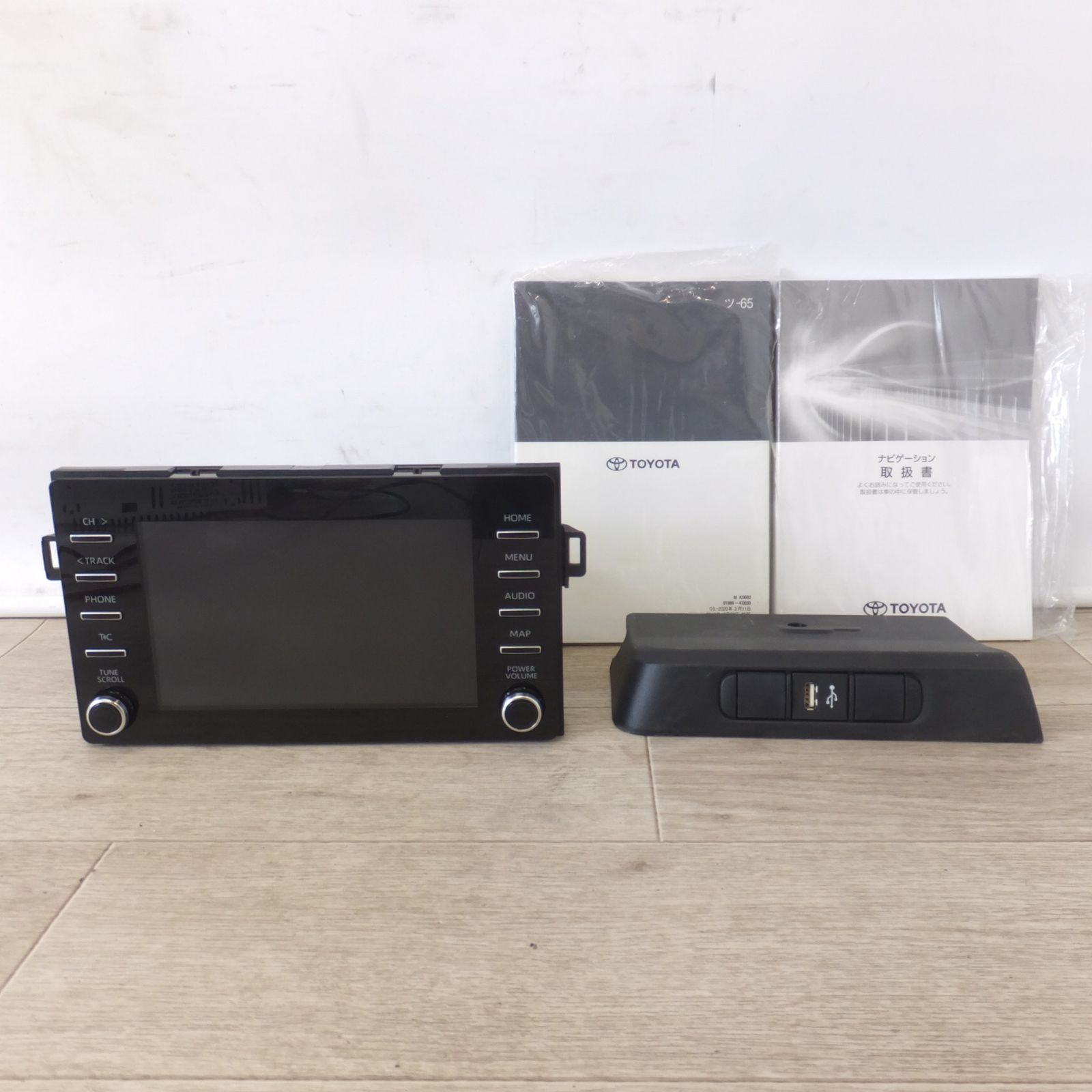 ディスプレイオーディオ トヨタ　8インチ 86140-12E72 デンソー ナビ 送料無料] 現状品☆デンソーテン製 トヨタ 純正 ディスプレイ